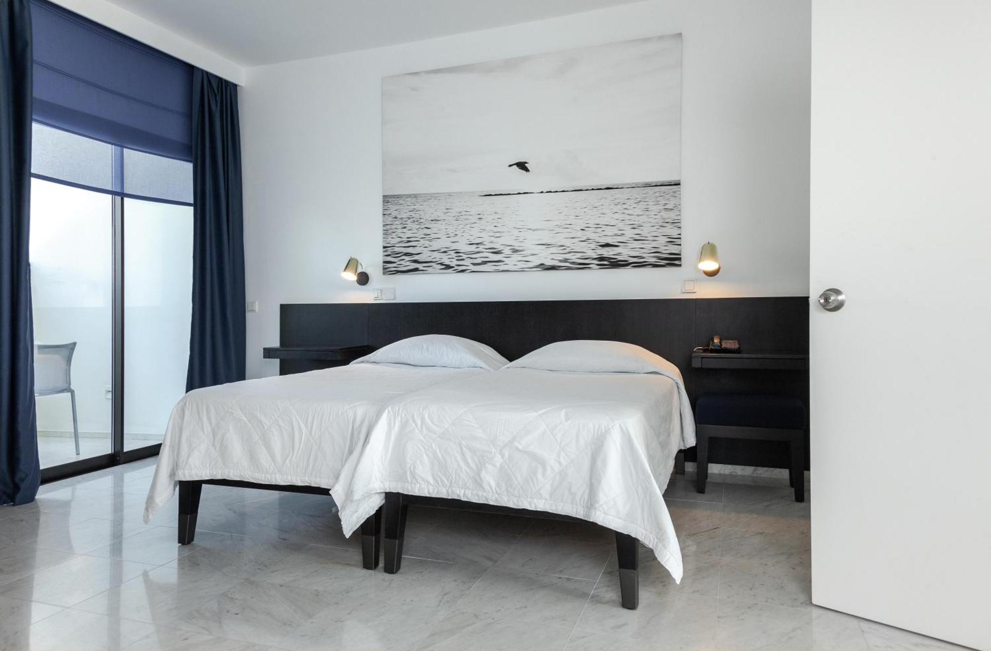 Deluxe Two Bedroom Sea View Suite