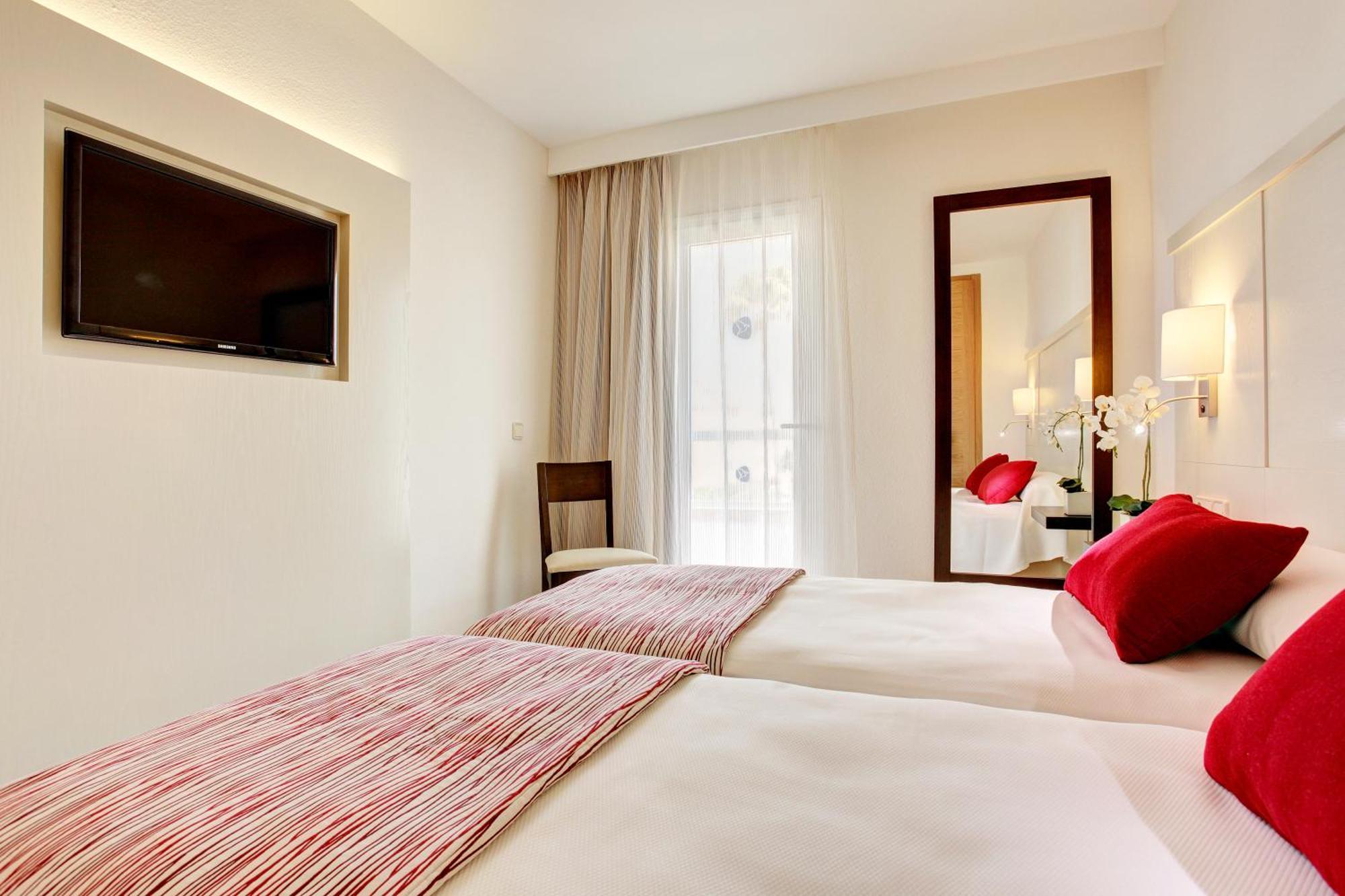 Double Room,1687463442:JPEG
