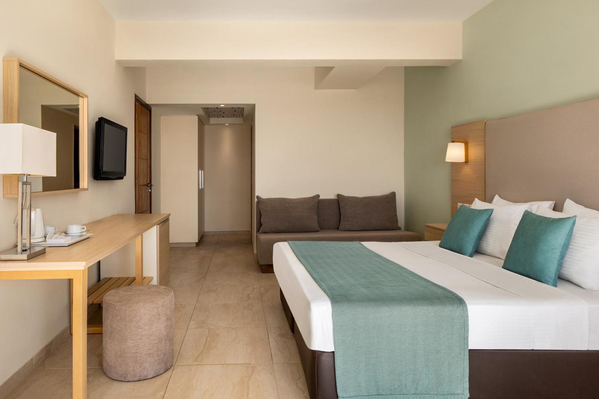 Twin Room Garden View