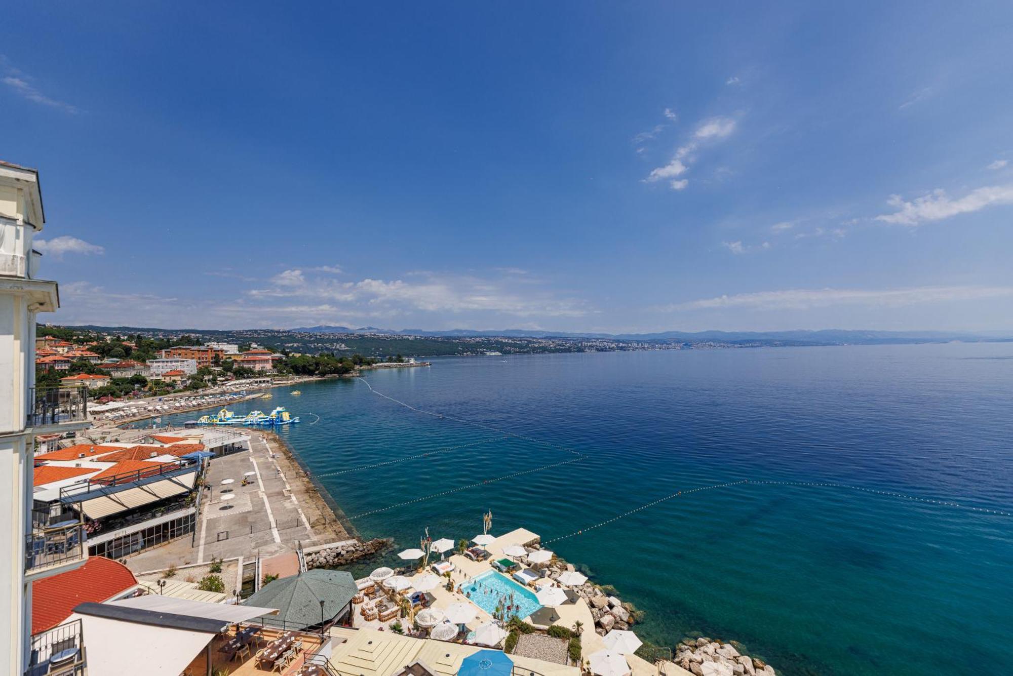 Superior Double Room Balcony Sea View