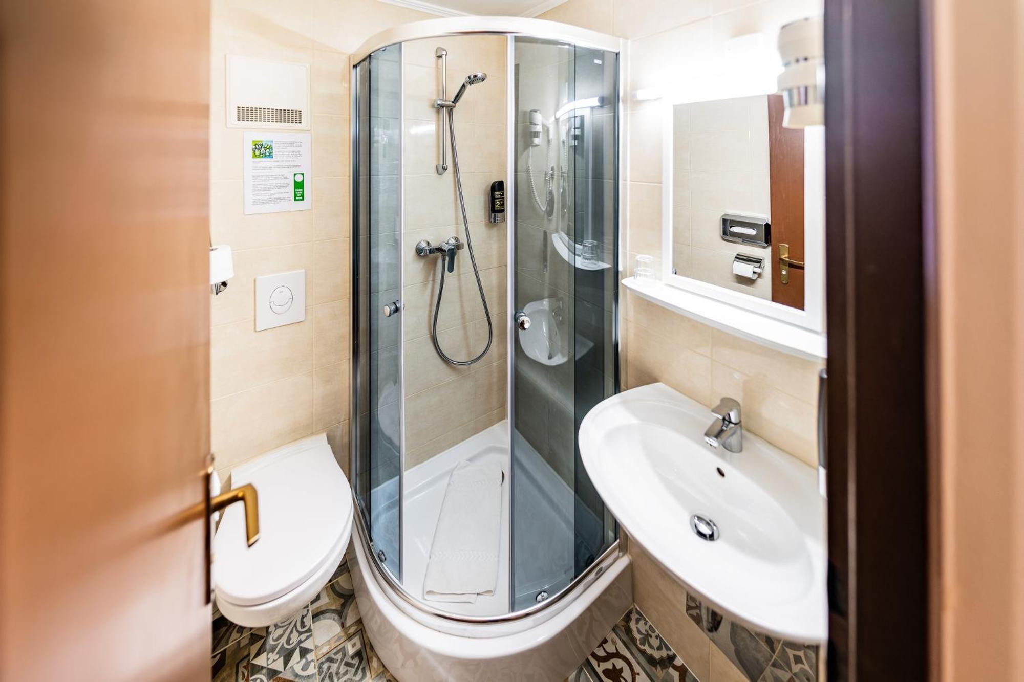 Standard Single Room
