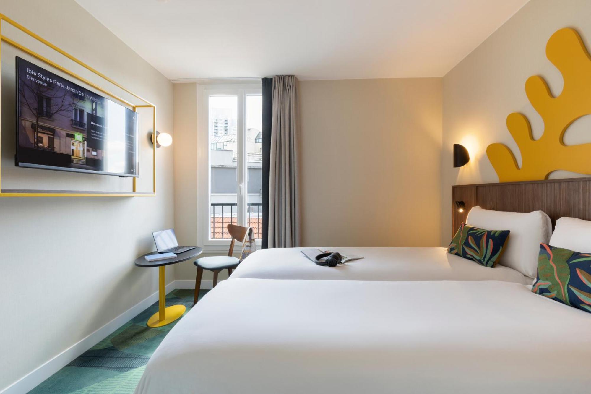 Standard Twin Room