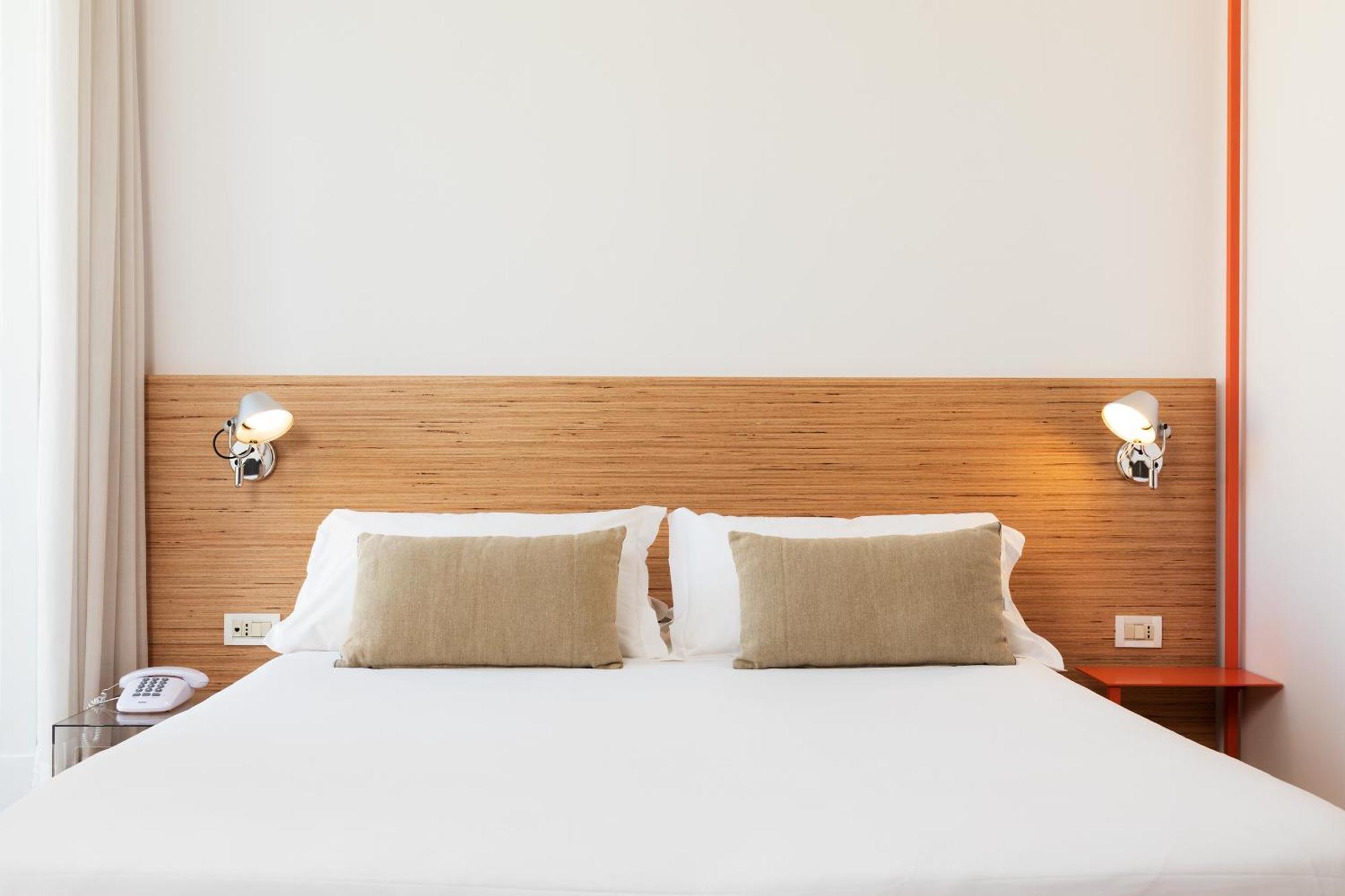 Standard Double or Twin Room,1691986079:JPEG