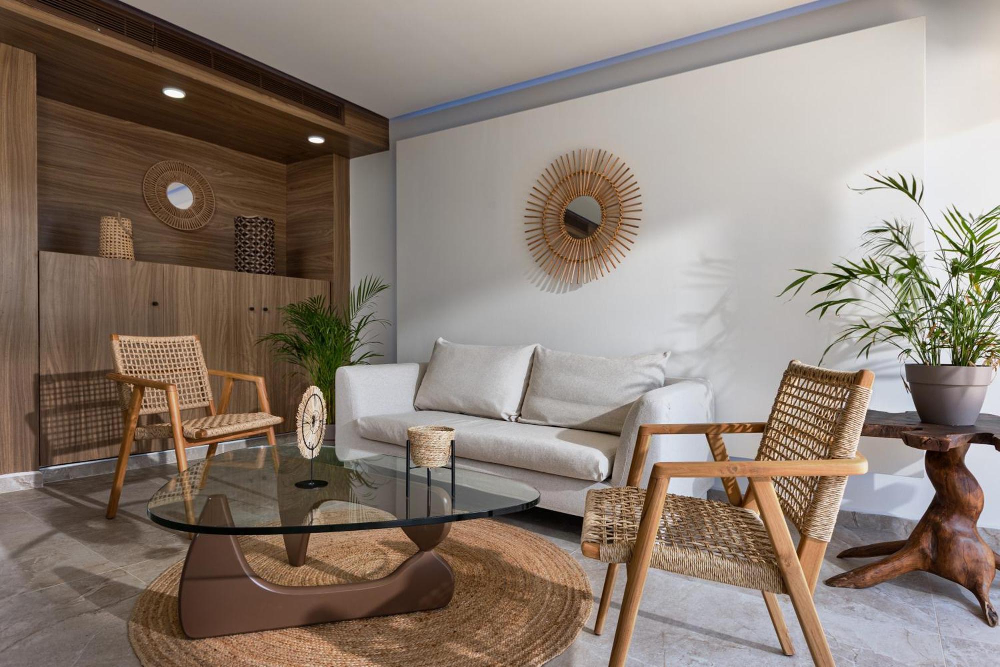 D1PV Deluxe One Bedroom Pool View