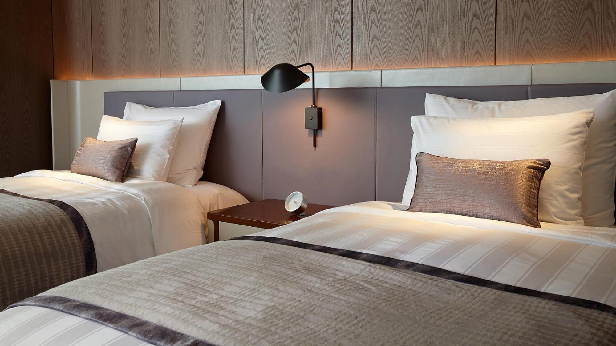 Premier Suite Twin