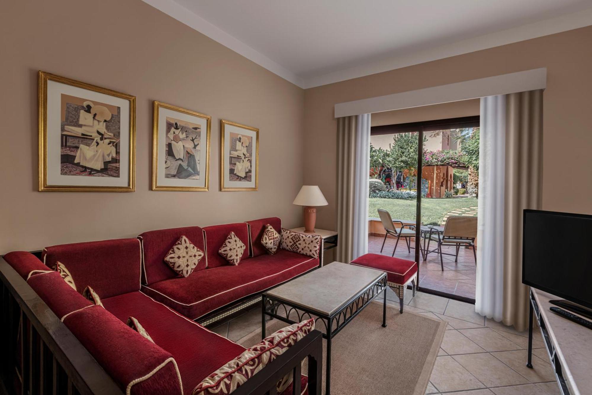 Two-Bedroom Apartment Queen or Twin beds Garden View