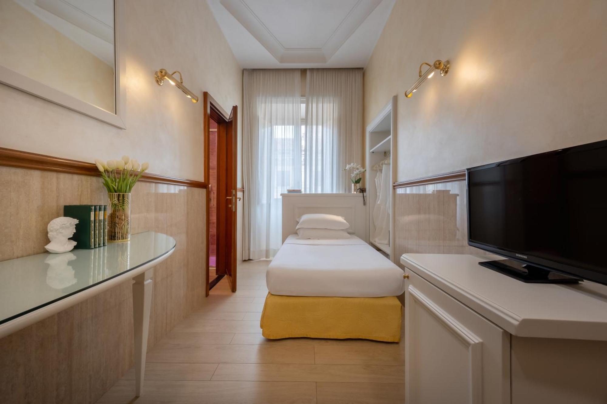 Single Room,1697792412:JPEG