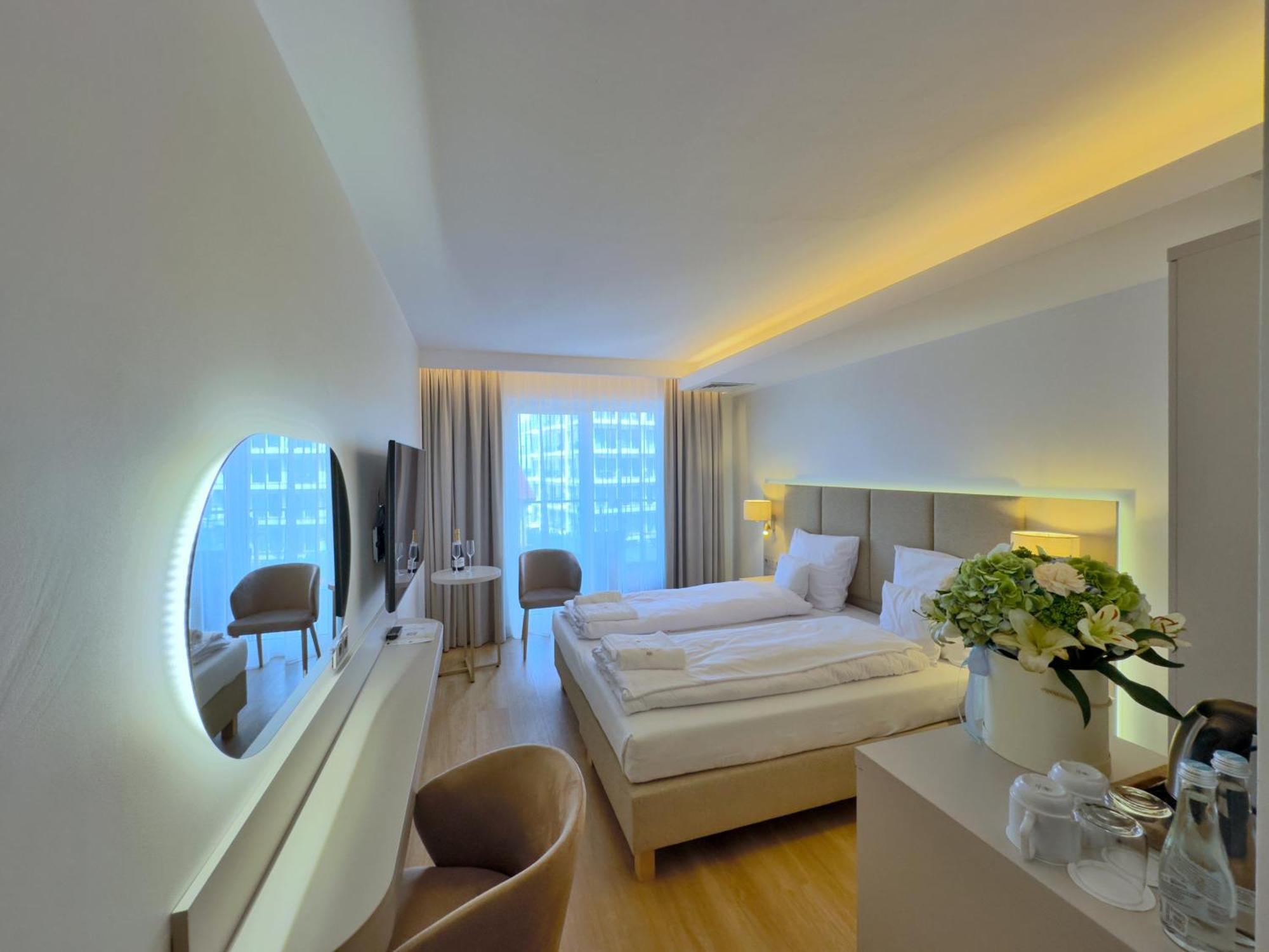 Double or Twin Room,1697047358:JPEG