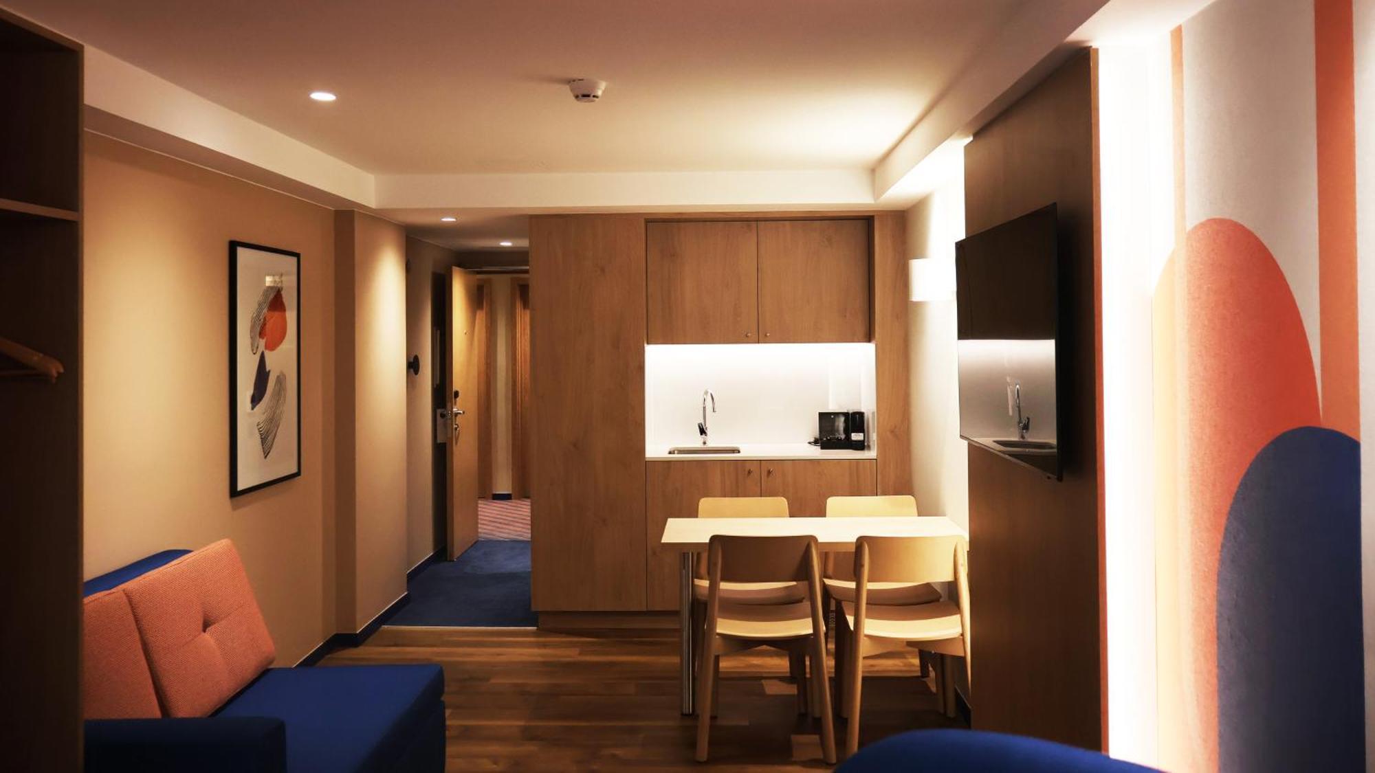 Queen Suite
