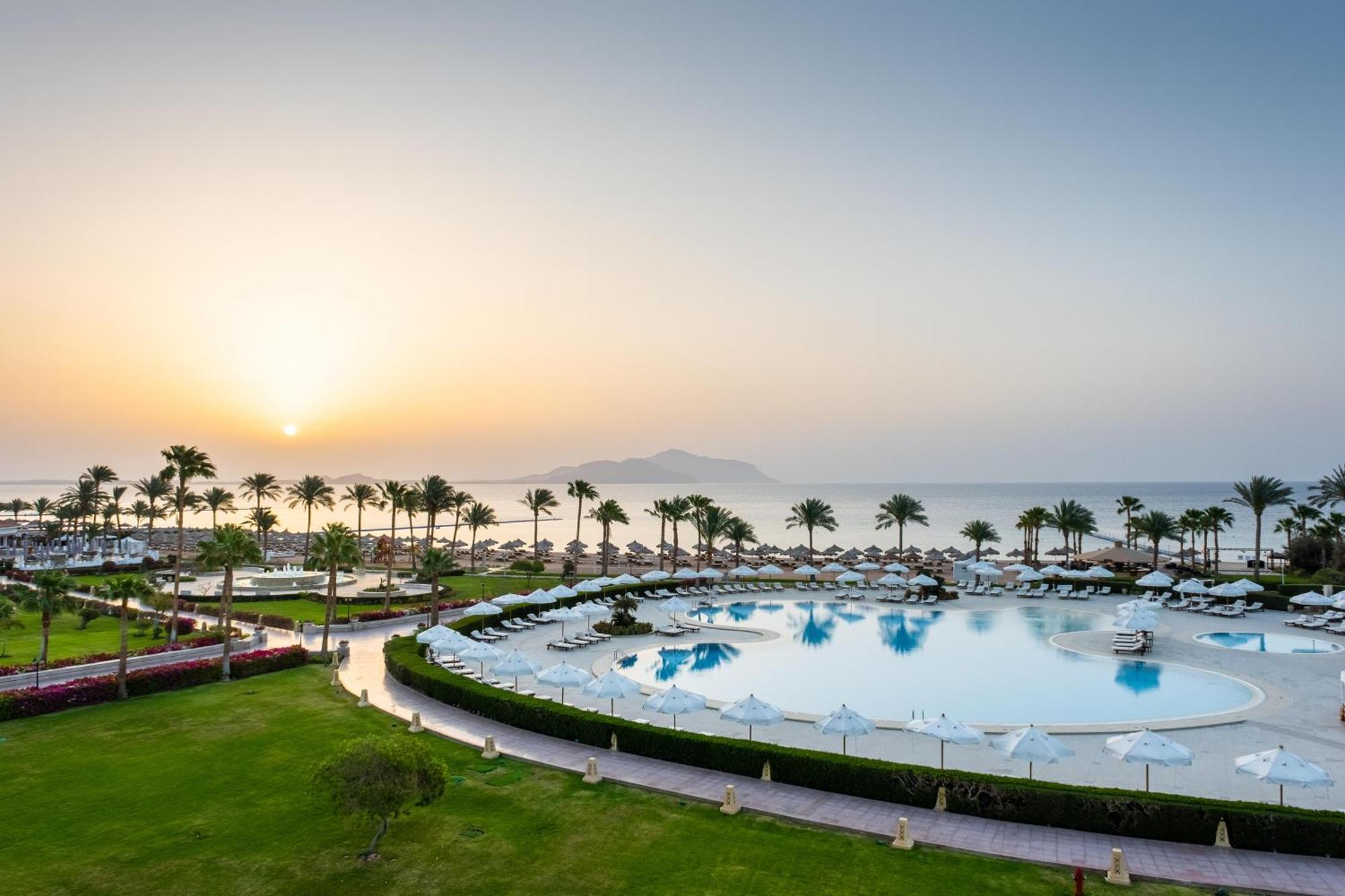 Royal Suite Private Swimming Pool