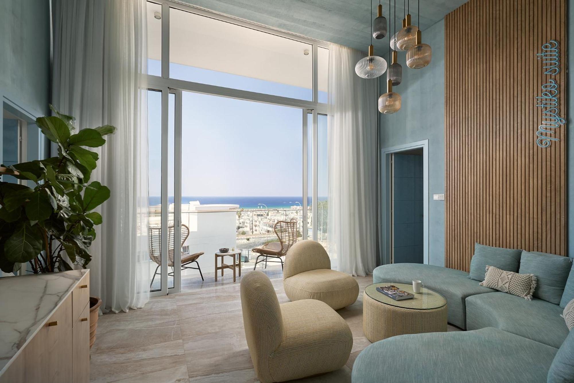 Mystico Two-Bedroom Suite Sea View & Plunge Pool