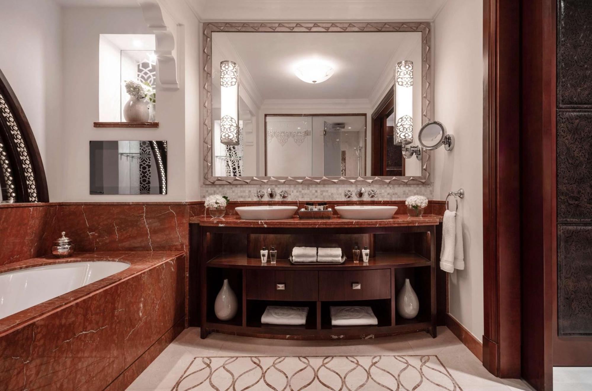 Palace Superior King Room UAE Resident UAE ID Mandatory includes Waterpark Access