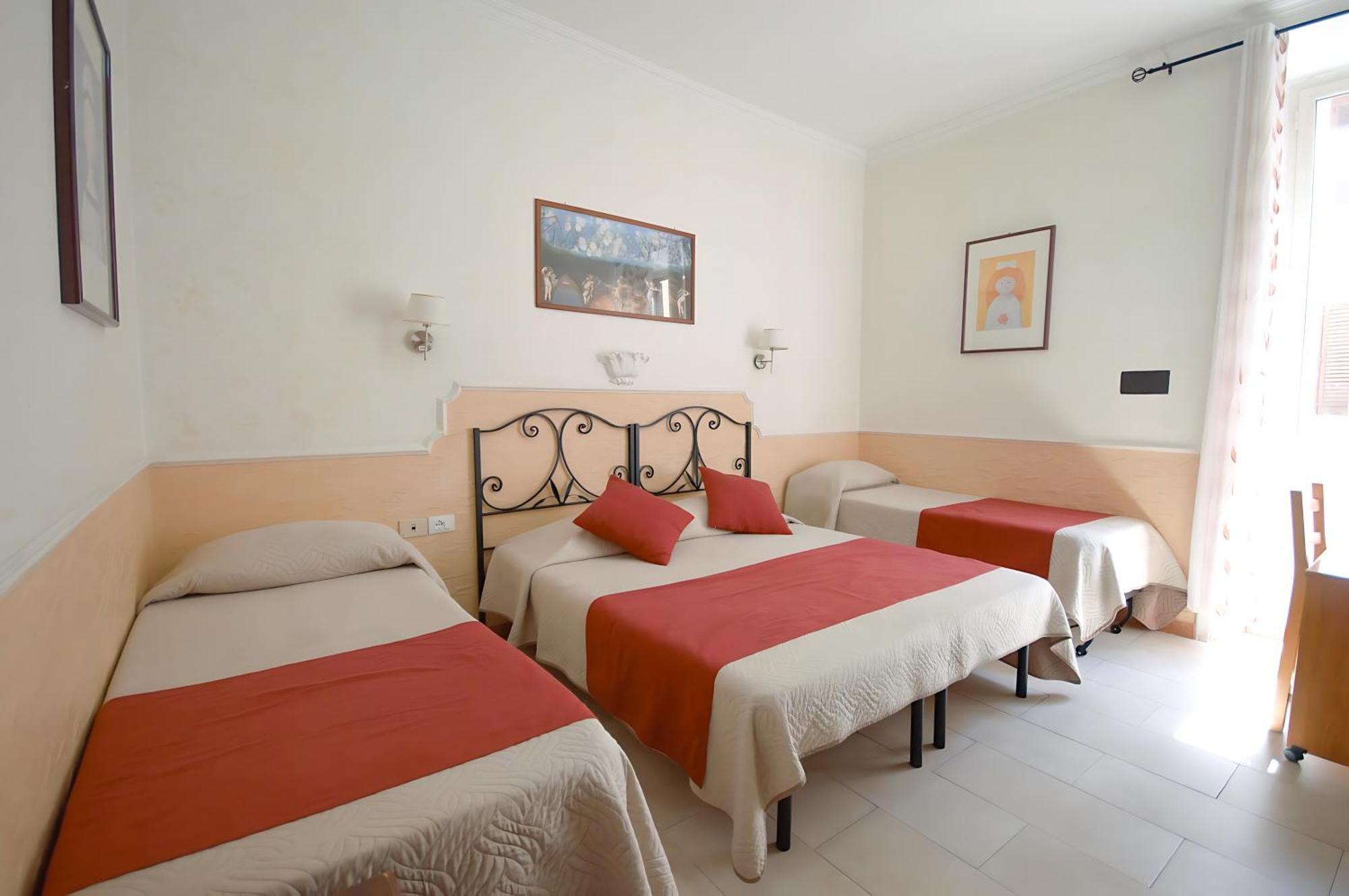 Quadruple Room with Private Bathroom,1698893491:JPEG