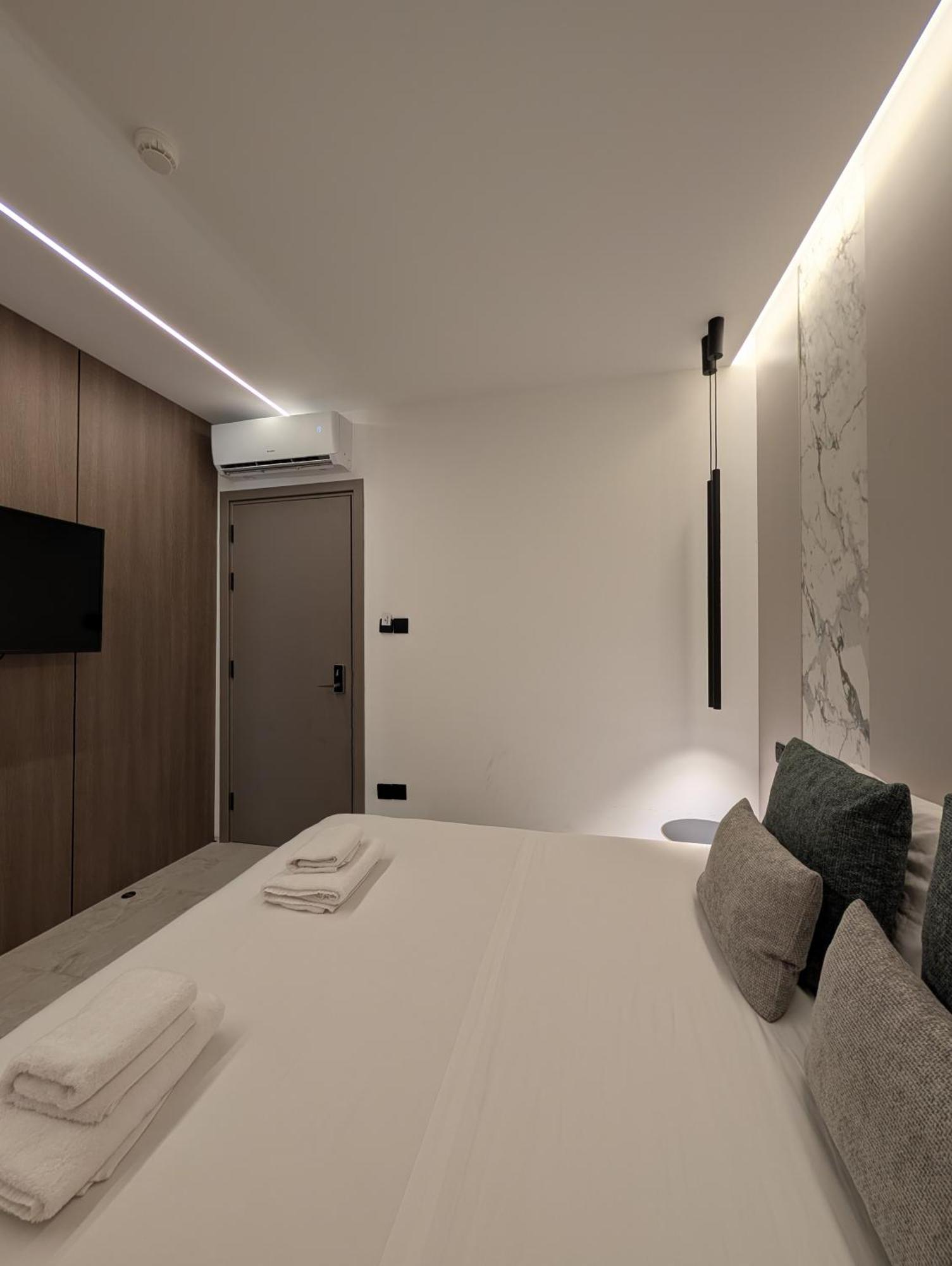 Deluxe Double or Twin Room Balcony