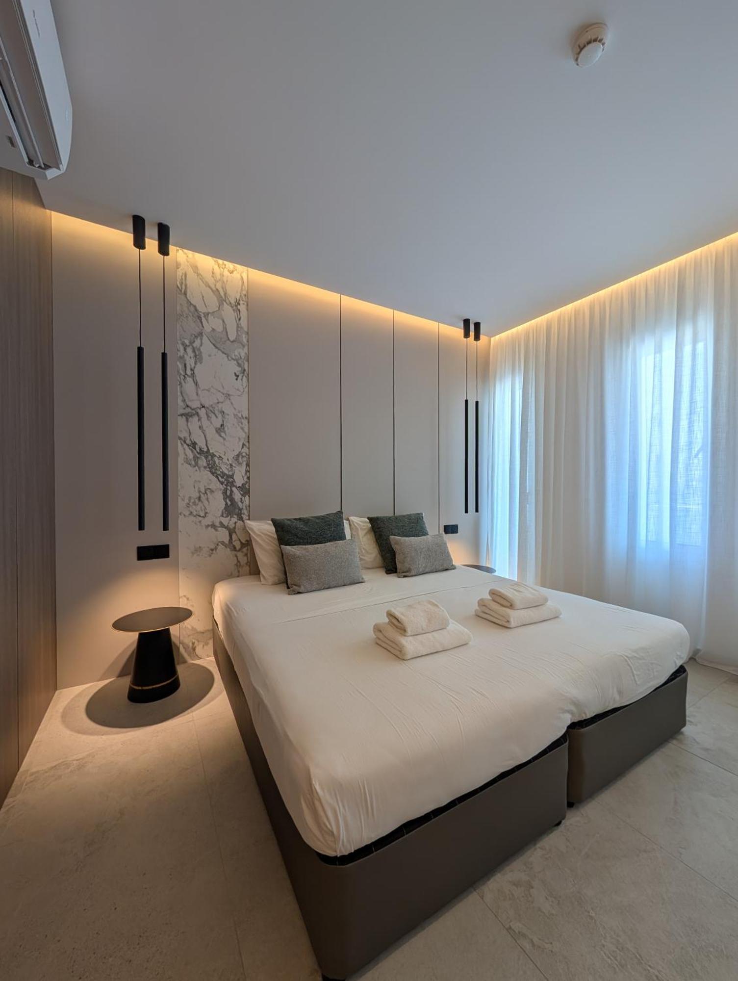 Deluxe Double or Twin Room Sea View