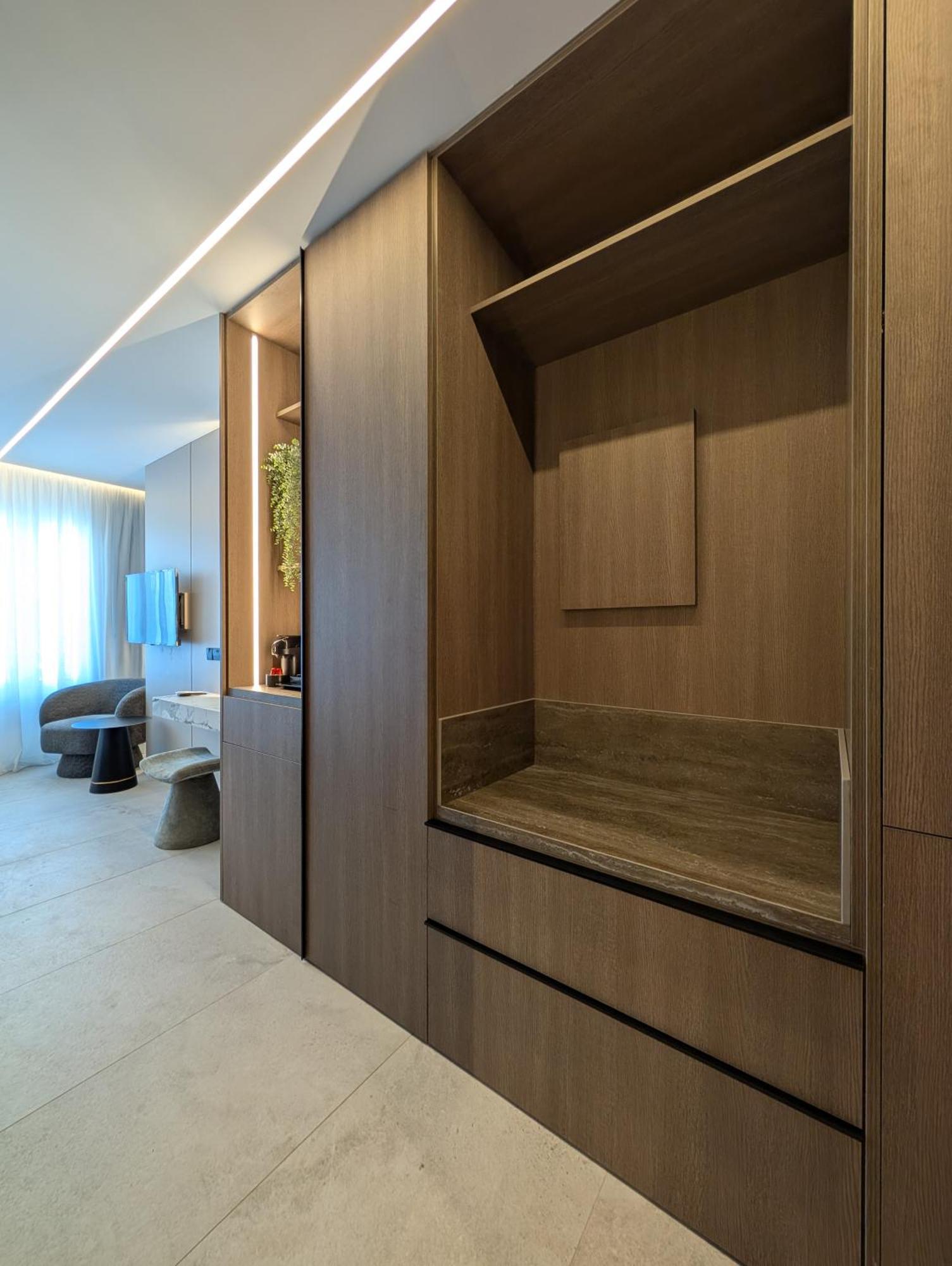 Deluxe Double or Twin Room Sea View