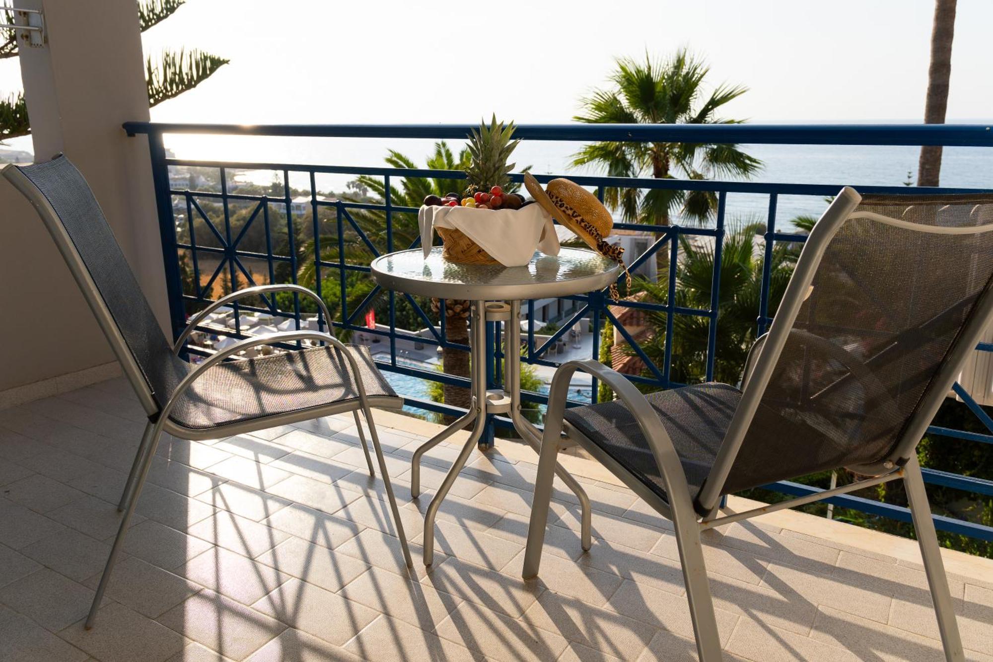 Superior Δίκλινο Δωμάτιο με 1 διπλό ή 2 μονά κρεβάτια 2 Ενήλικες 1 παιδί