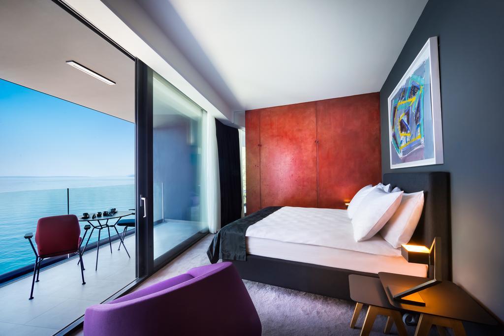 Superior King or Twin Room Sea View