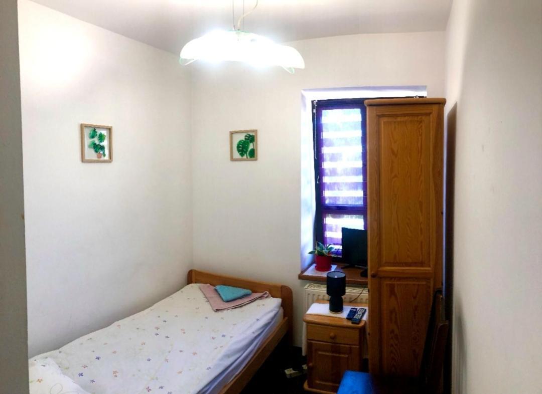 Single Room with Private Bathroom,1699399693:JPEG