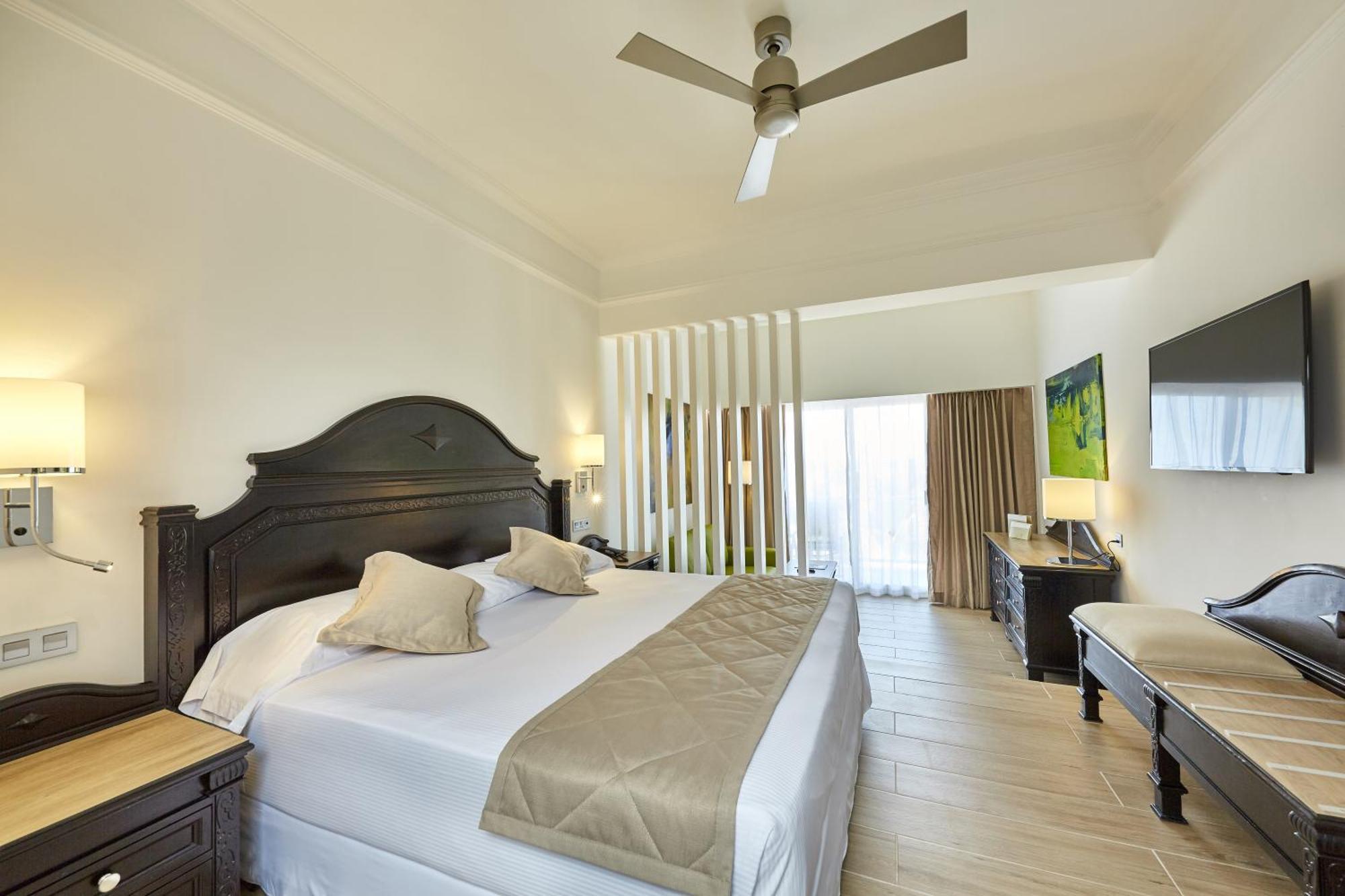 Junior Suite,1702842814:JPEG