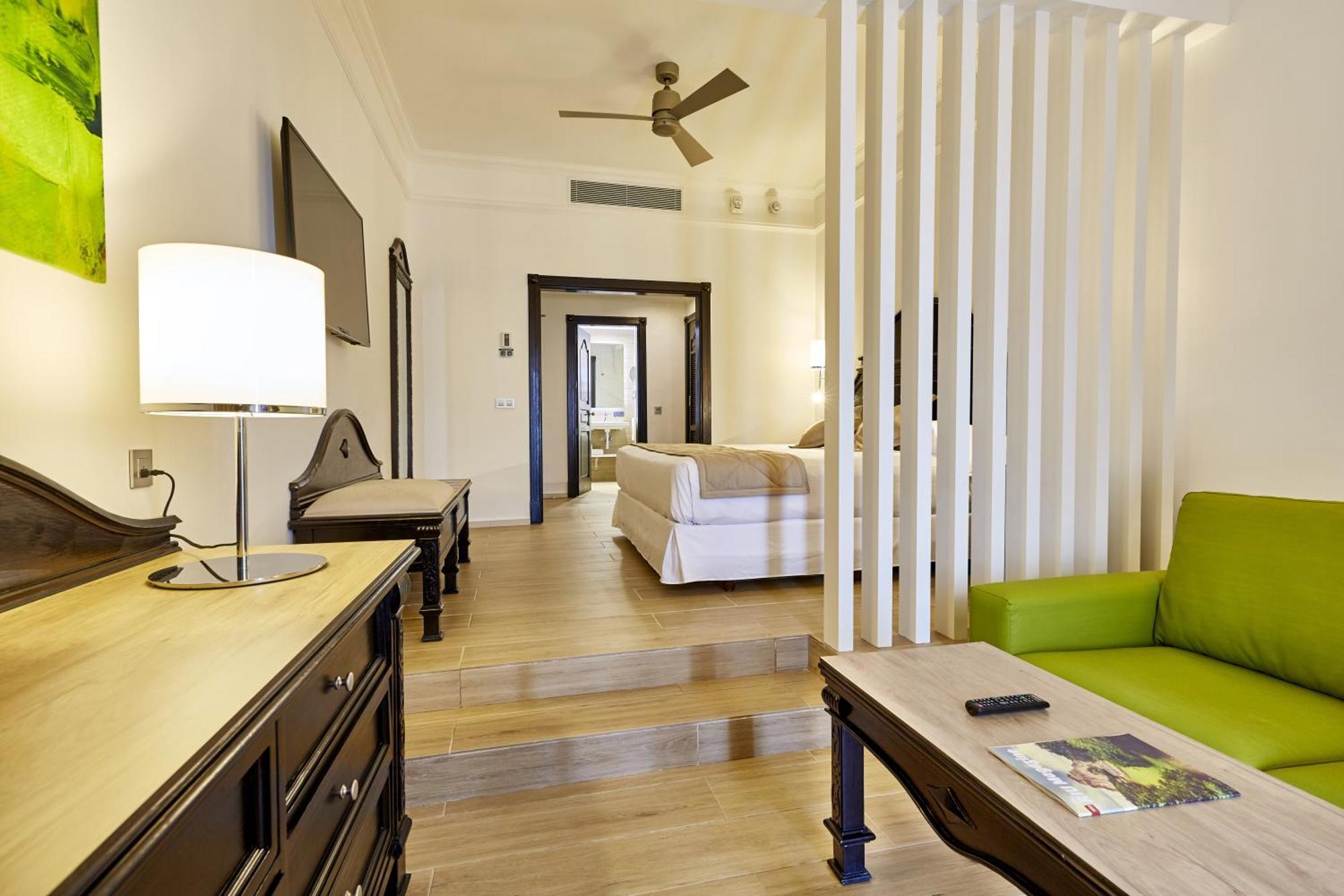 Junior Suite Tropical View