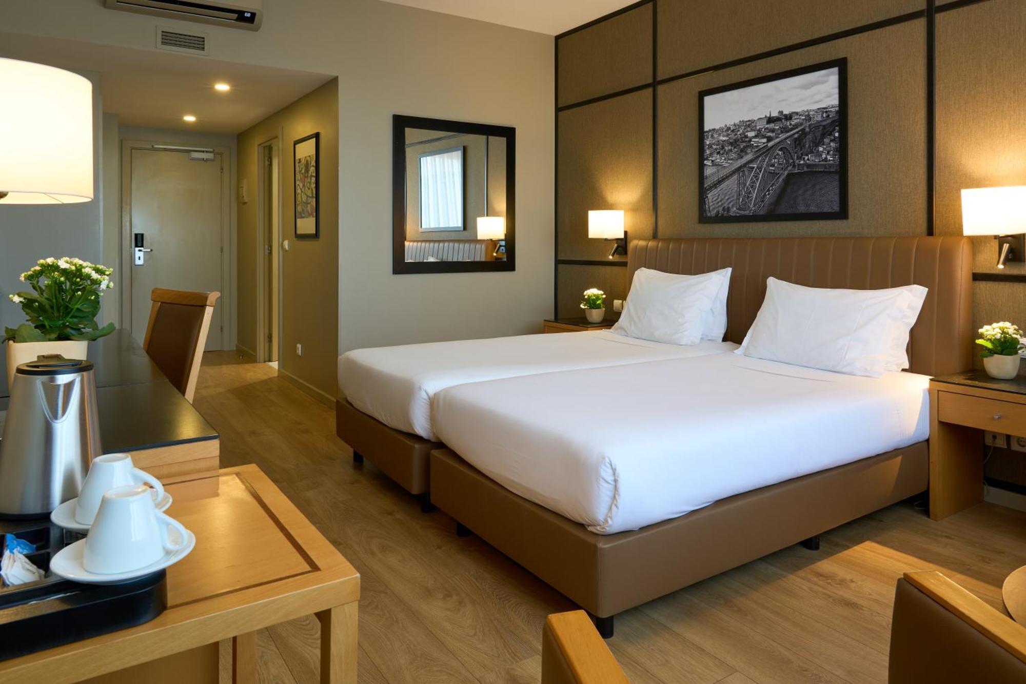 Standard Twin Room,1703545526:JPEG