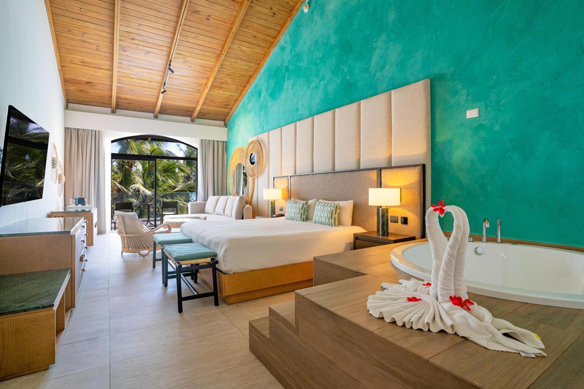 Honeymoon Suite