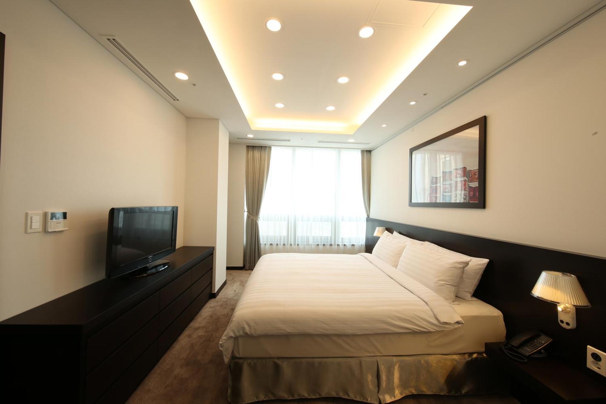 Luxury Penthouse Apartment