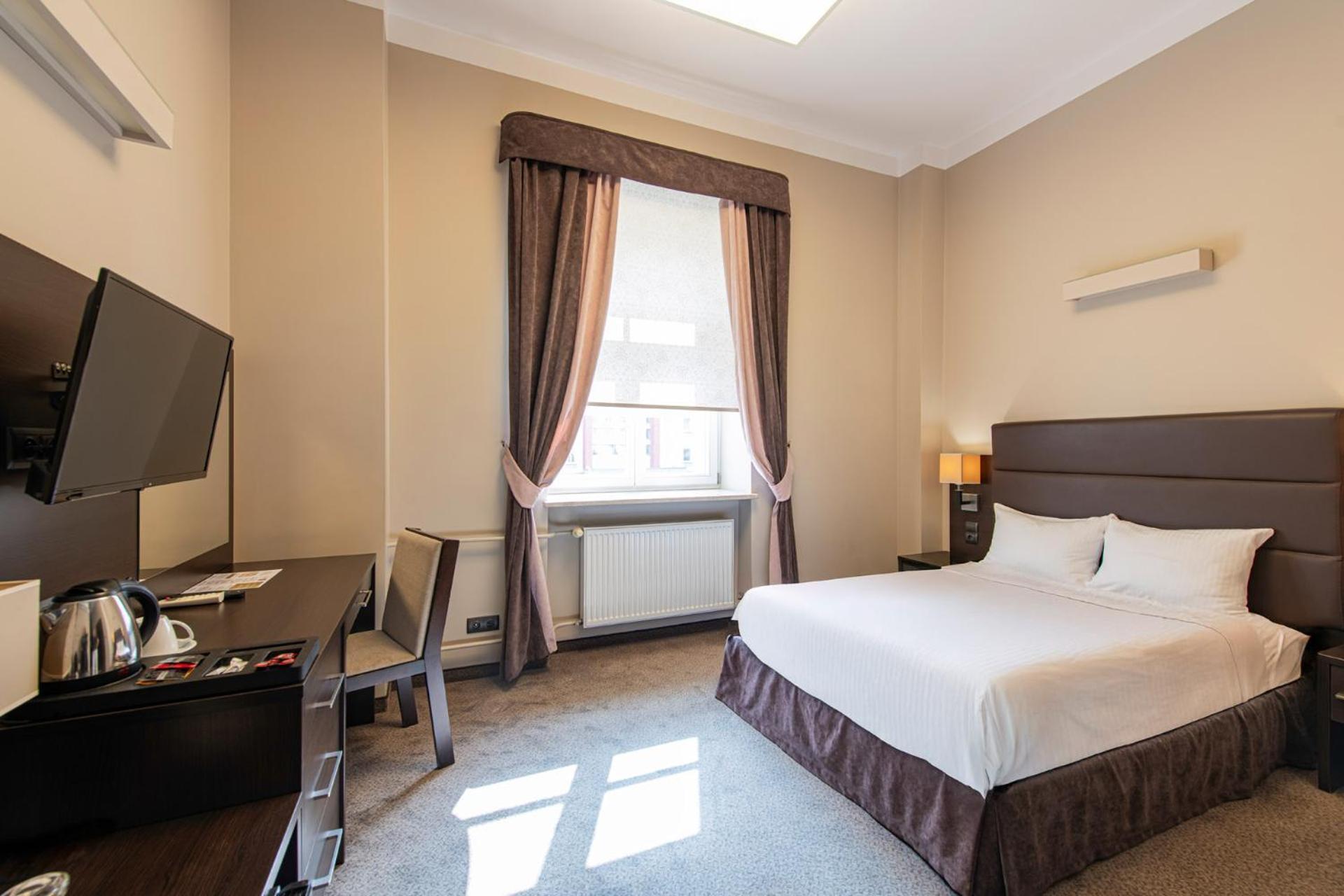 Double Room,1703569503:JPEG