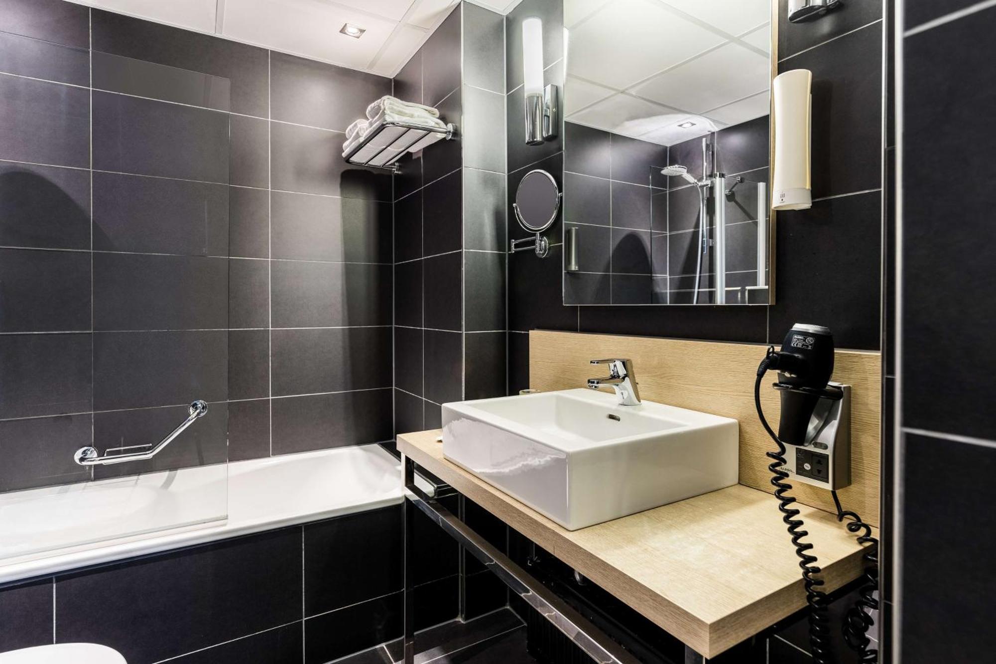 Superior Double or Twin Room Extra Bed