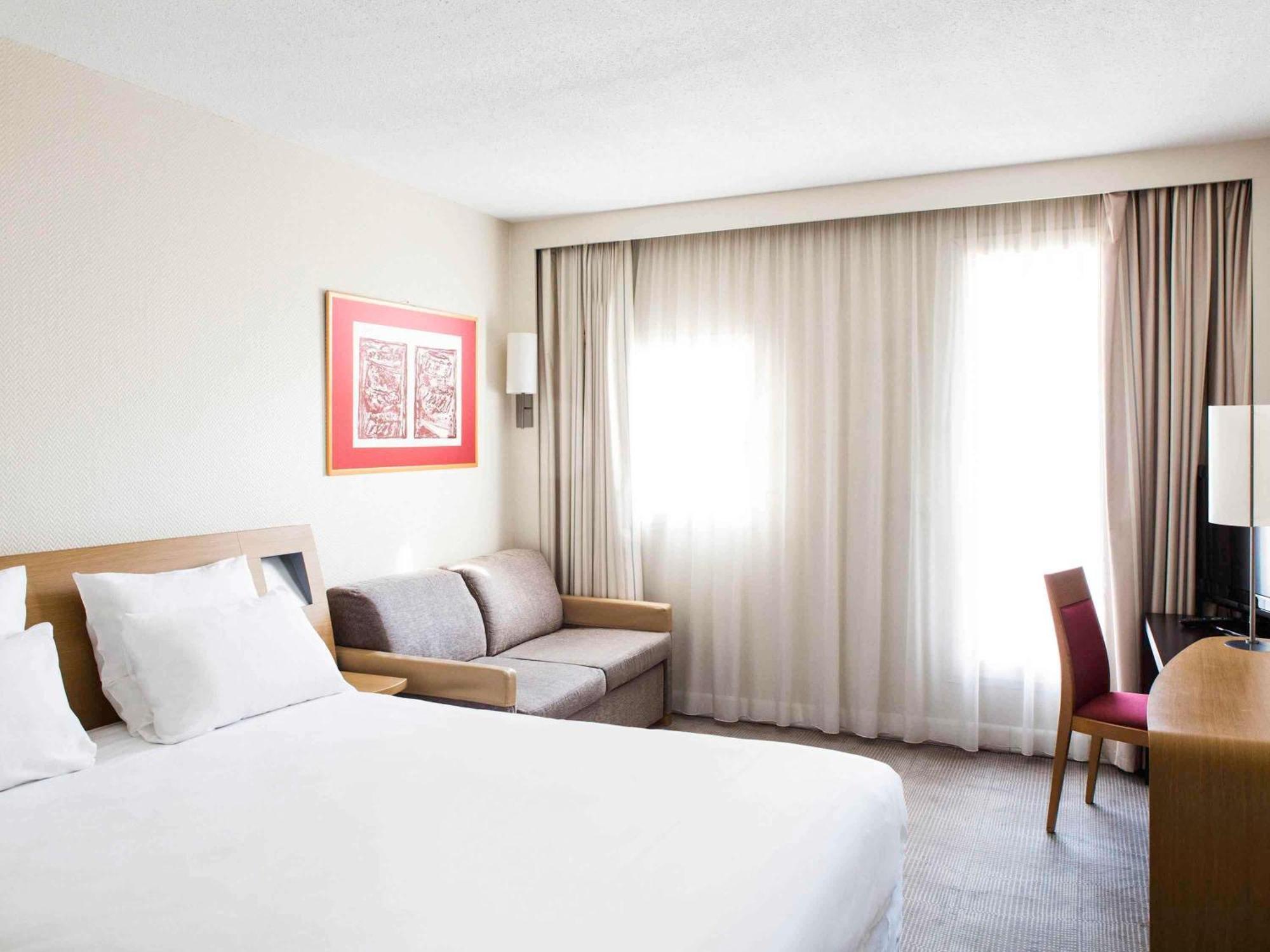 Superior Room with Double Bed and Sofa,1739360345:JPEG