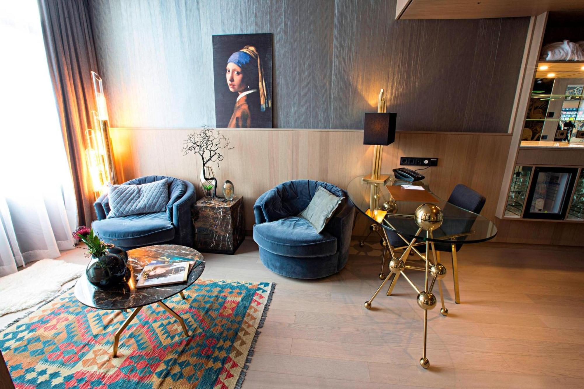 Design King Suite Canal View