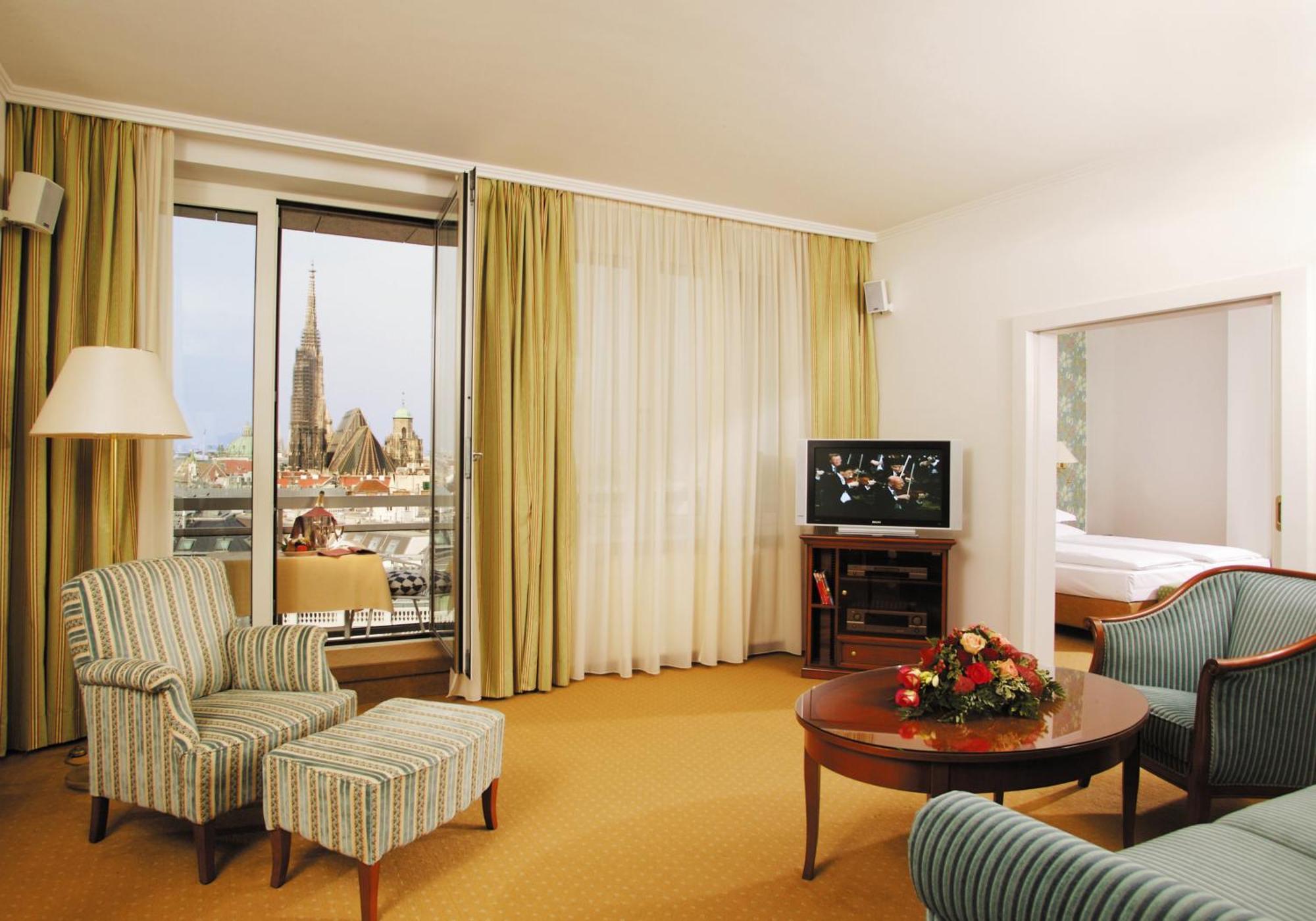 Suite St Stephen's Cathedral View