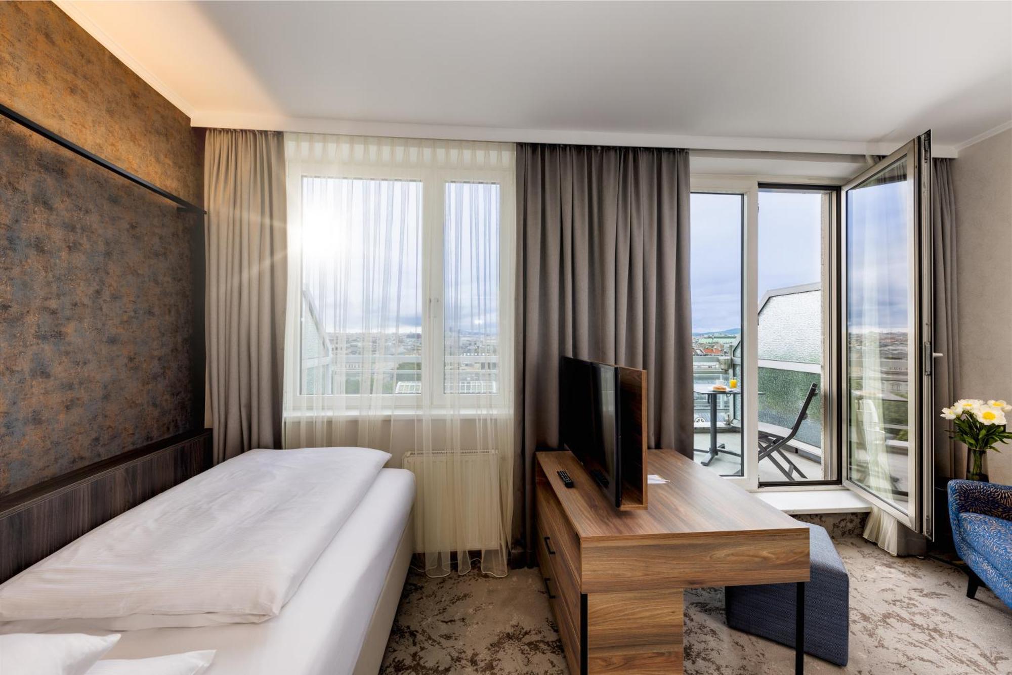 Single Room Terrace