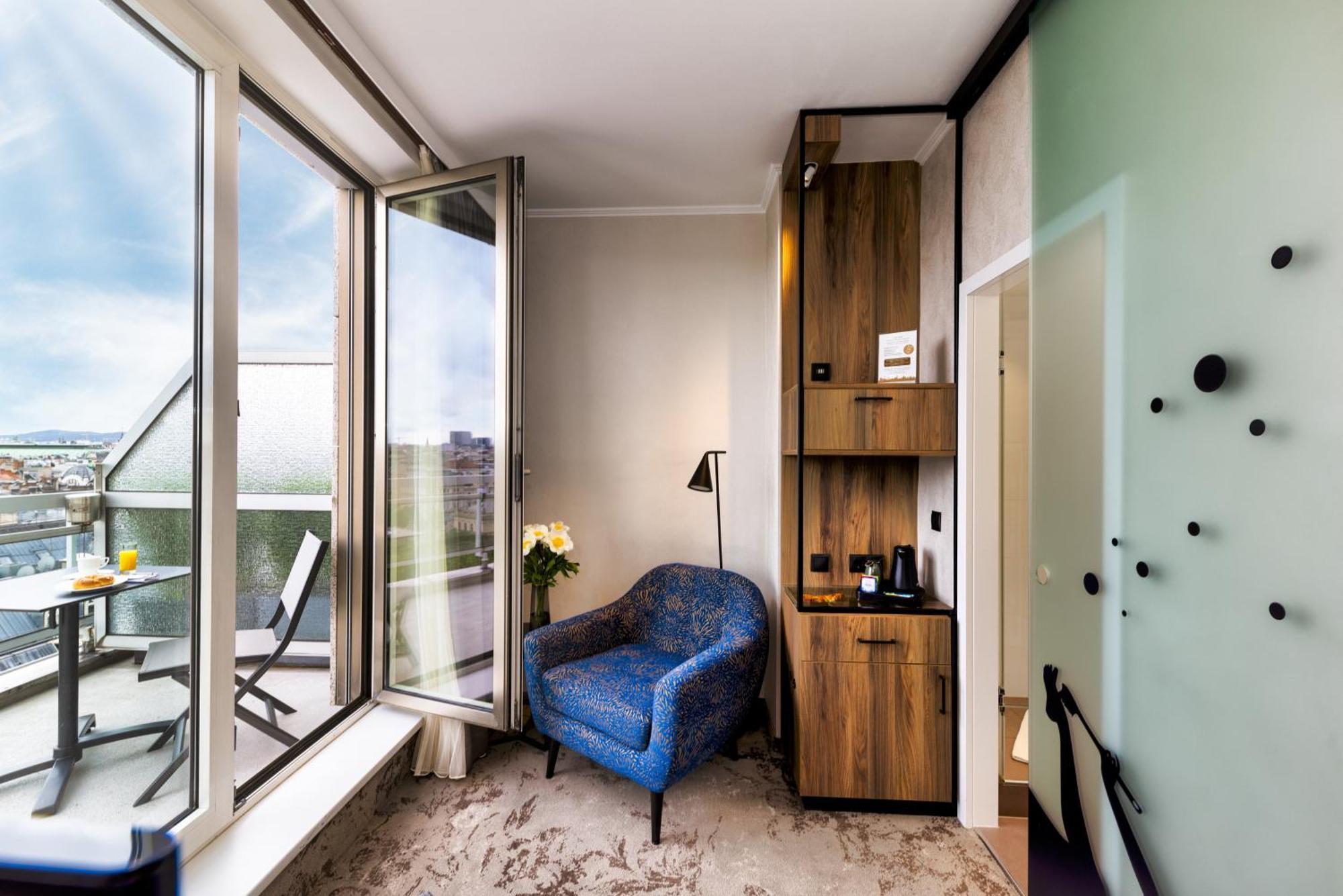Single Room Terrace