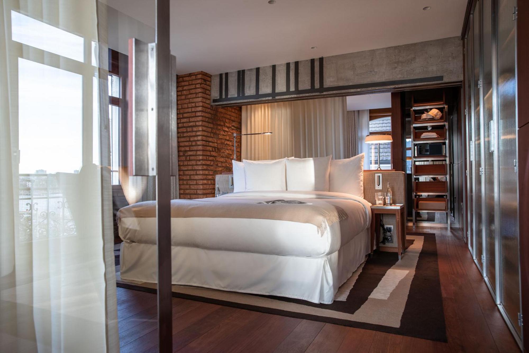 Eden Suite