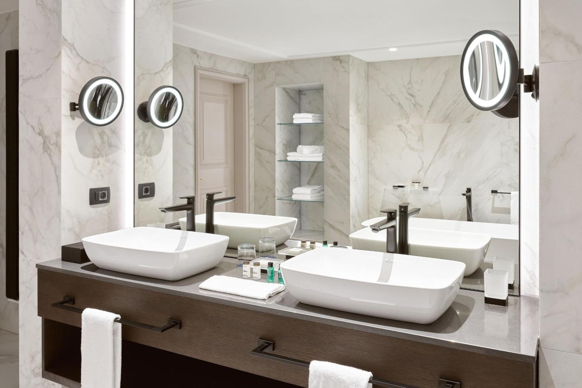Classic Suite 1 Bedroom 2 room Suite 1 King