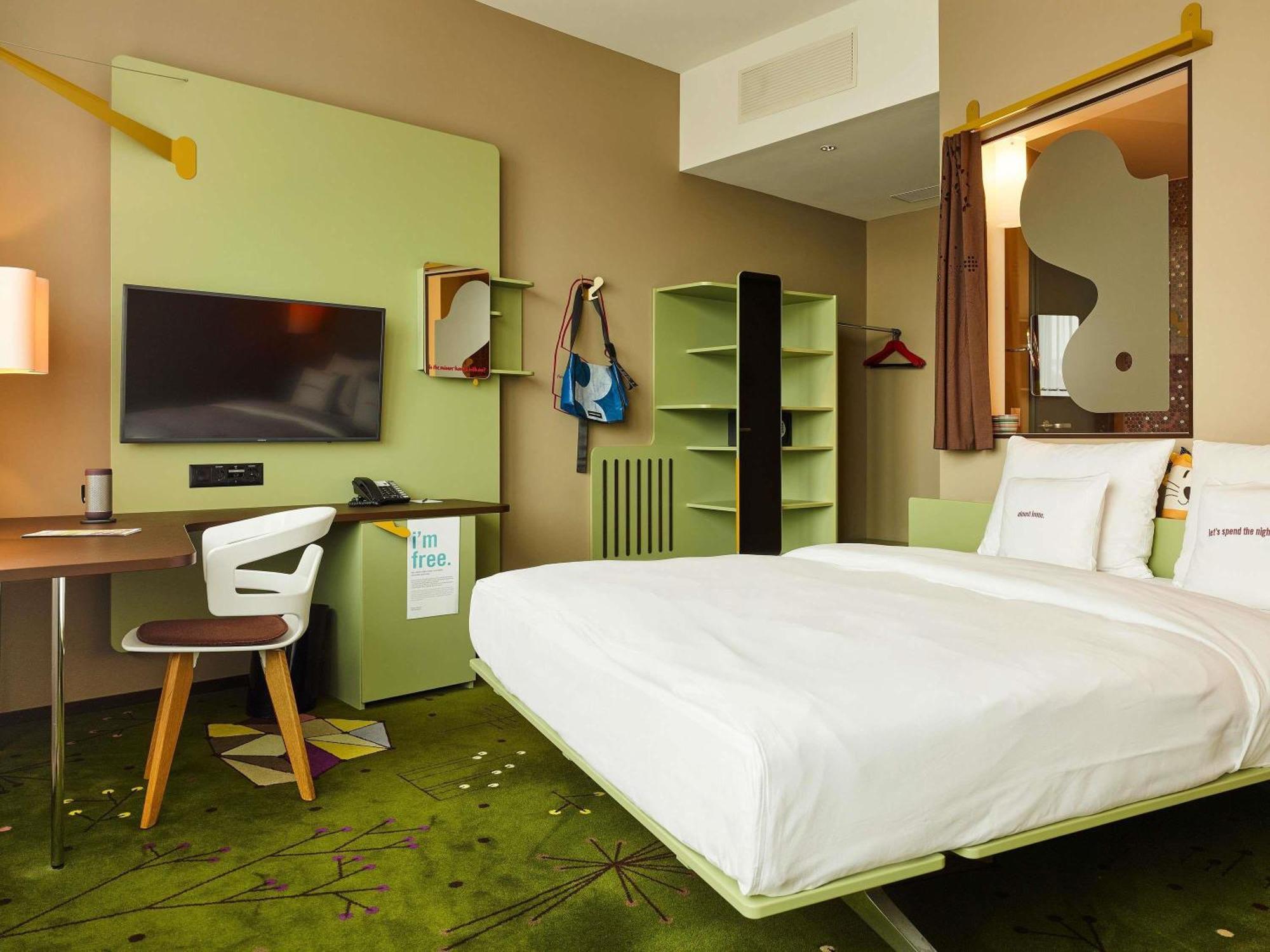 Medium Room,1706828123:JPEG