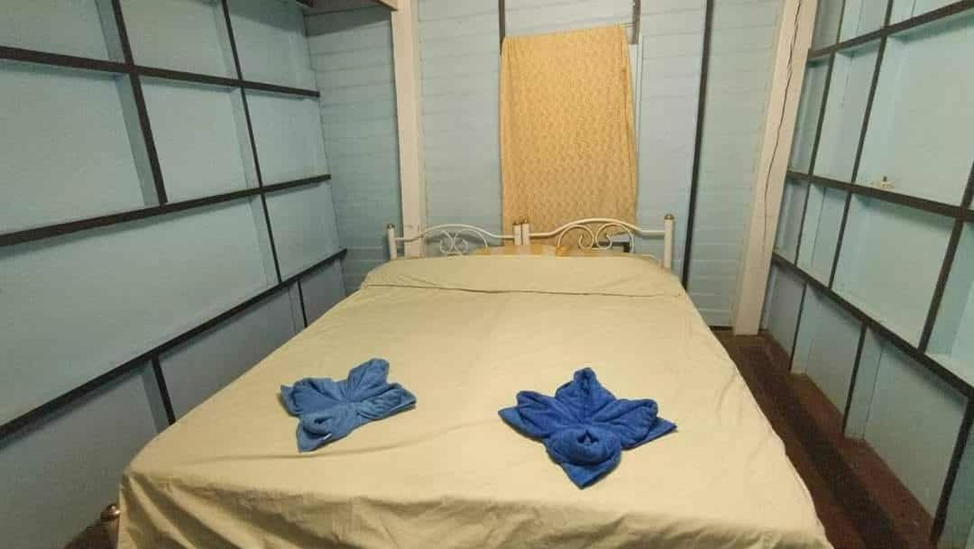 Twin Room with Shared Bathroom,1722942443:JPEG