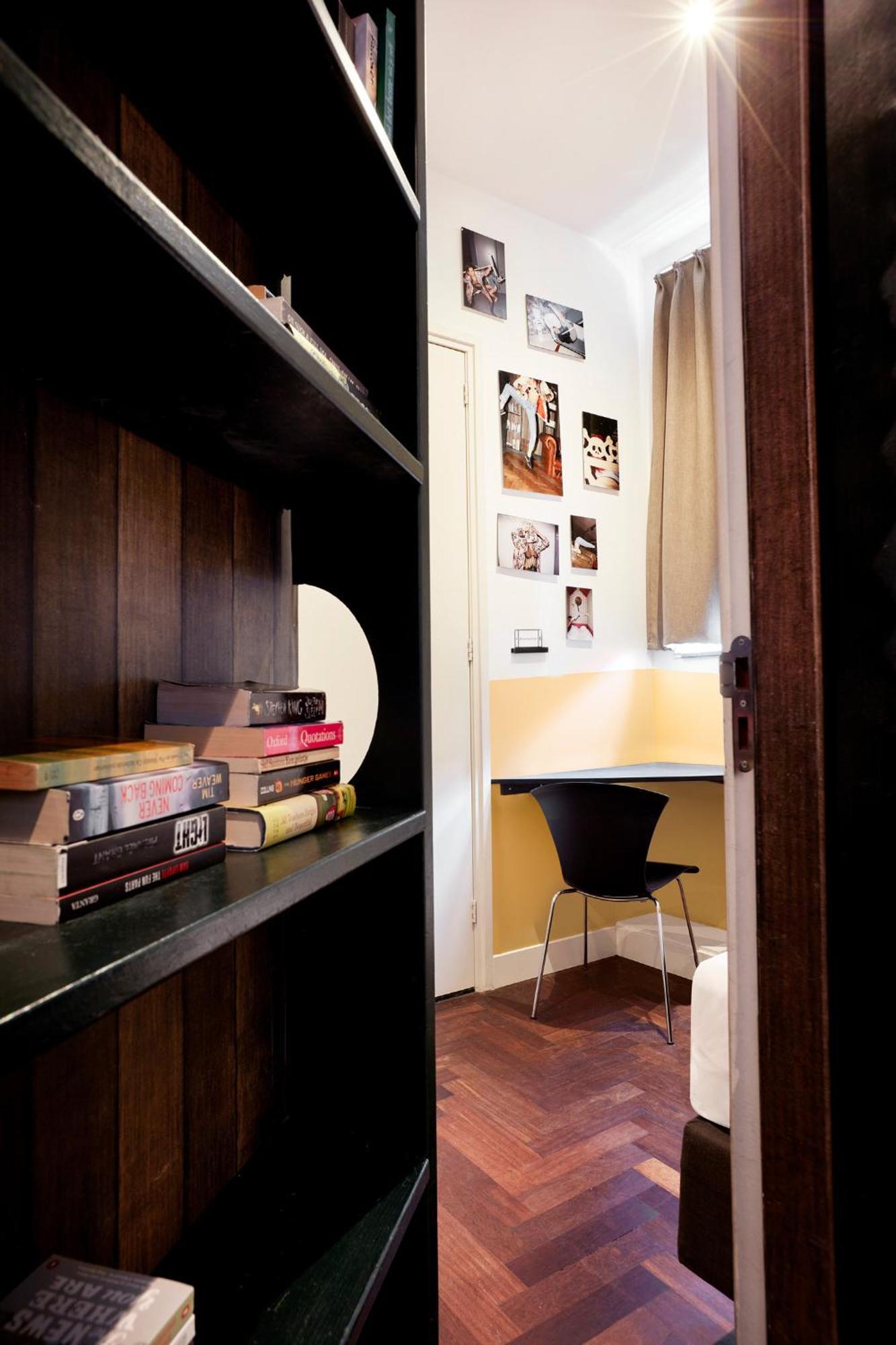 Secret Bookcase XL