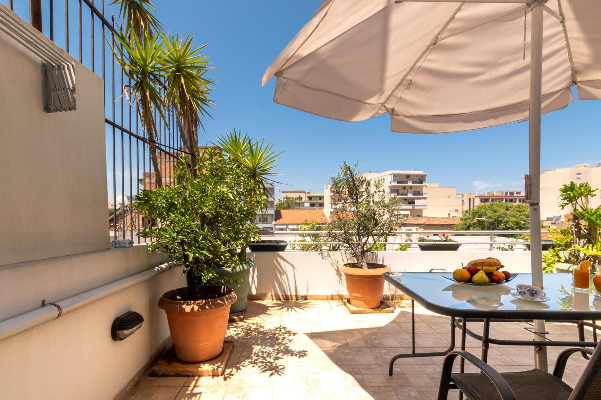 Deluxe Apartment