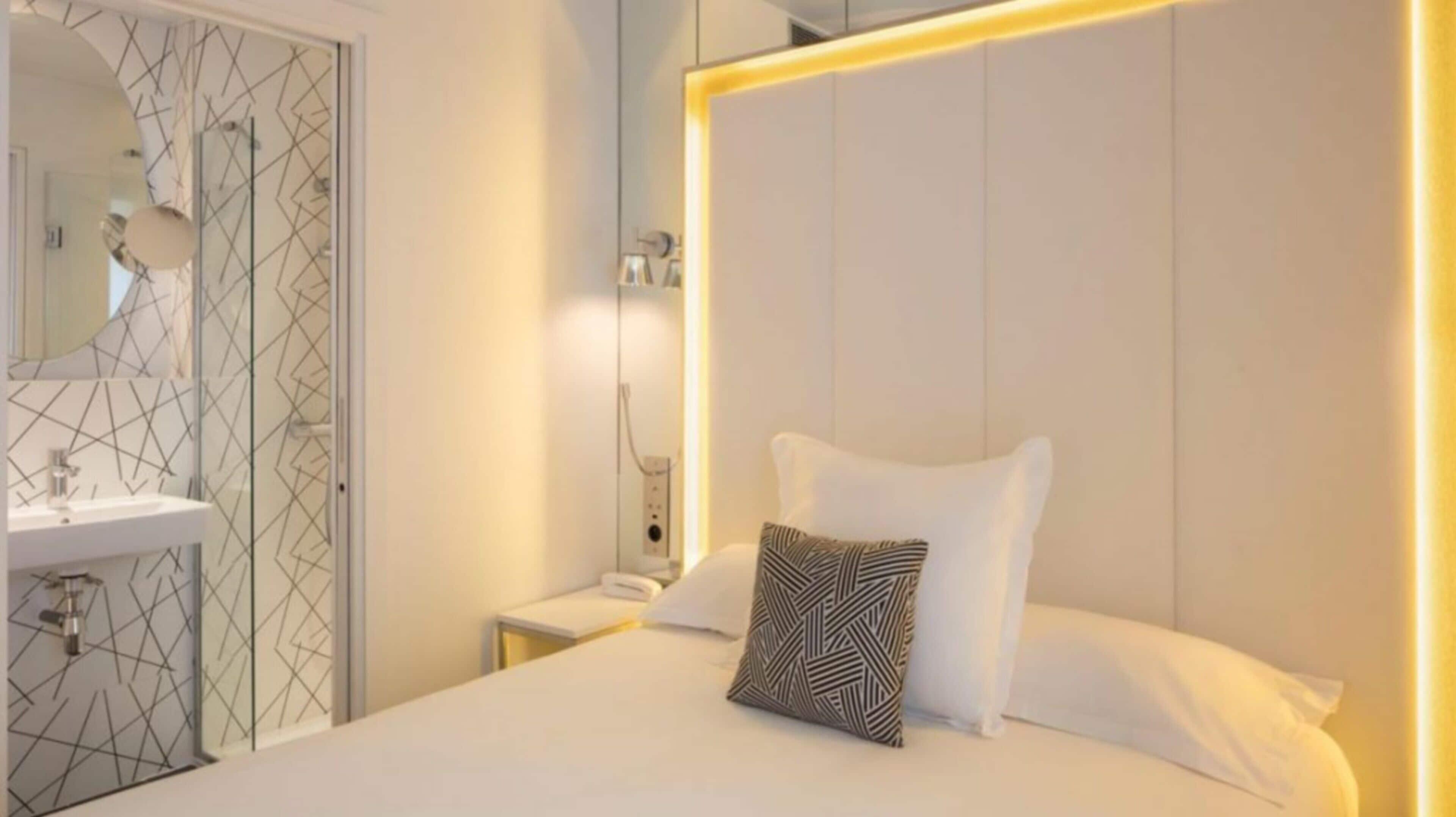 Two Connecting Double Rooms