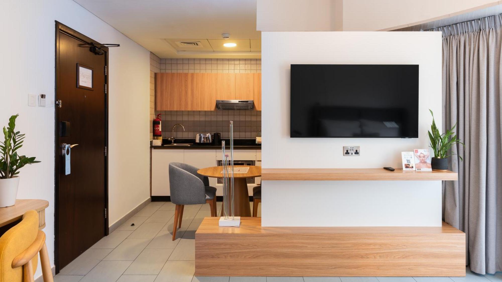 36 Hours Staycation – Executive Studio including Complimentary access to Soluna Beach Club transfers F&B Laundry & Spa Early check at 6 AM & Late check-out at 6 PM