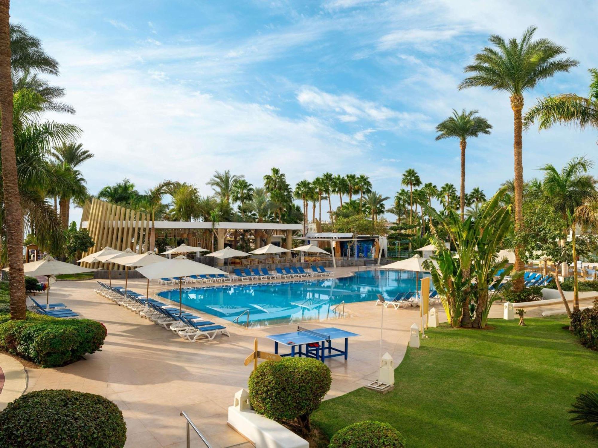  Superior Room 2 Single Beds Pool sideBeach Wing