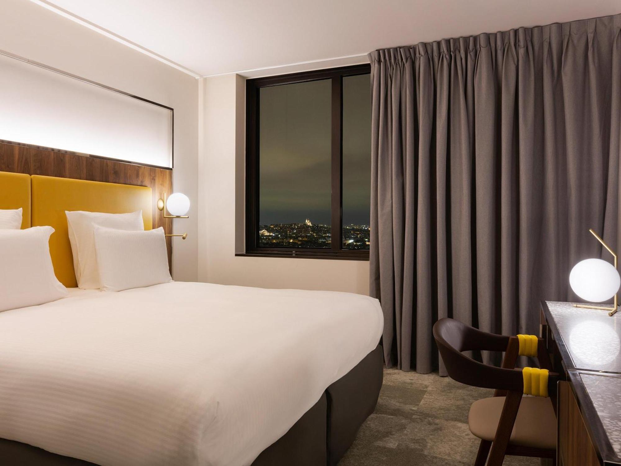 Deluxe Premium King Room Sacré-coeur View