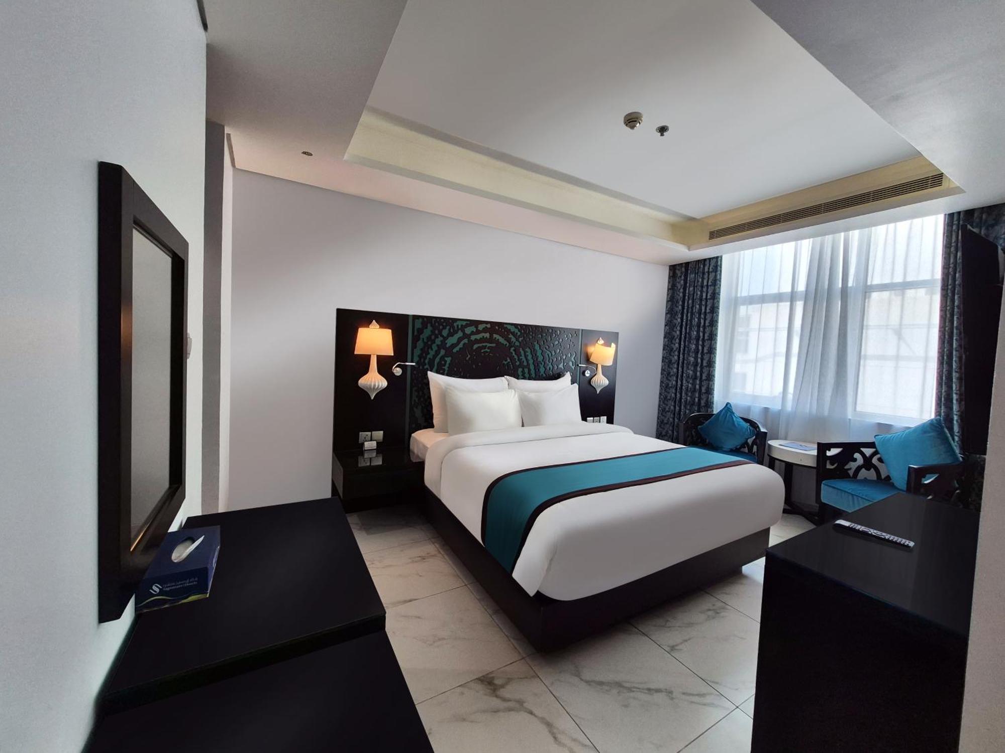 One-Bedroom Junior Suite