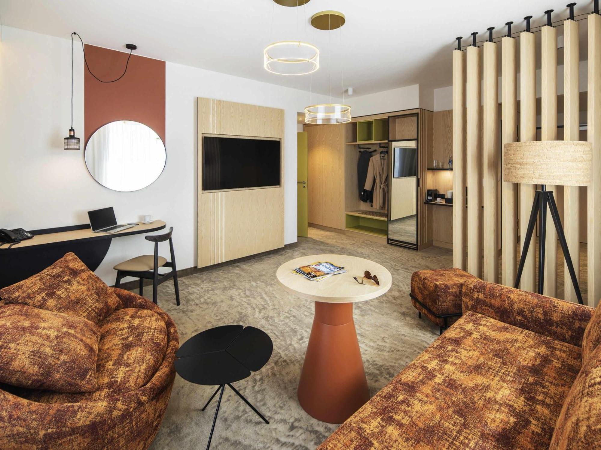 Junior Suite with One Double Bed and Sitting Area,1718514451:JPEG