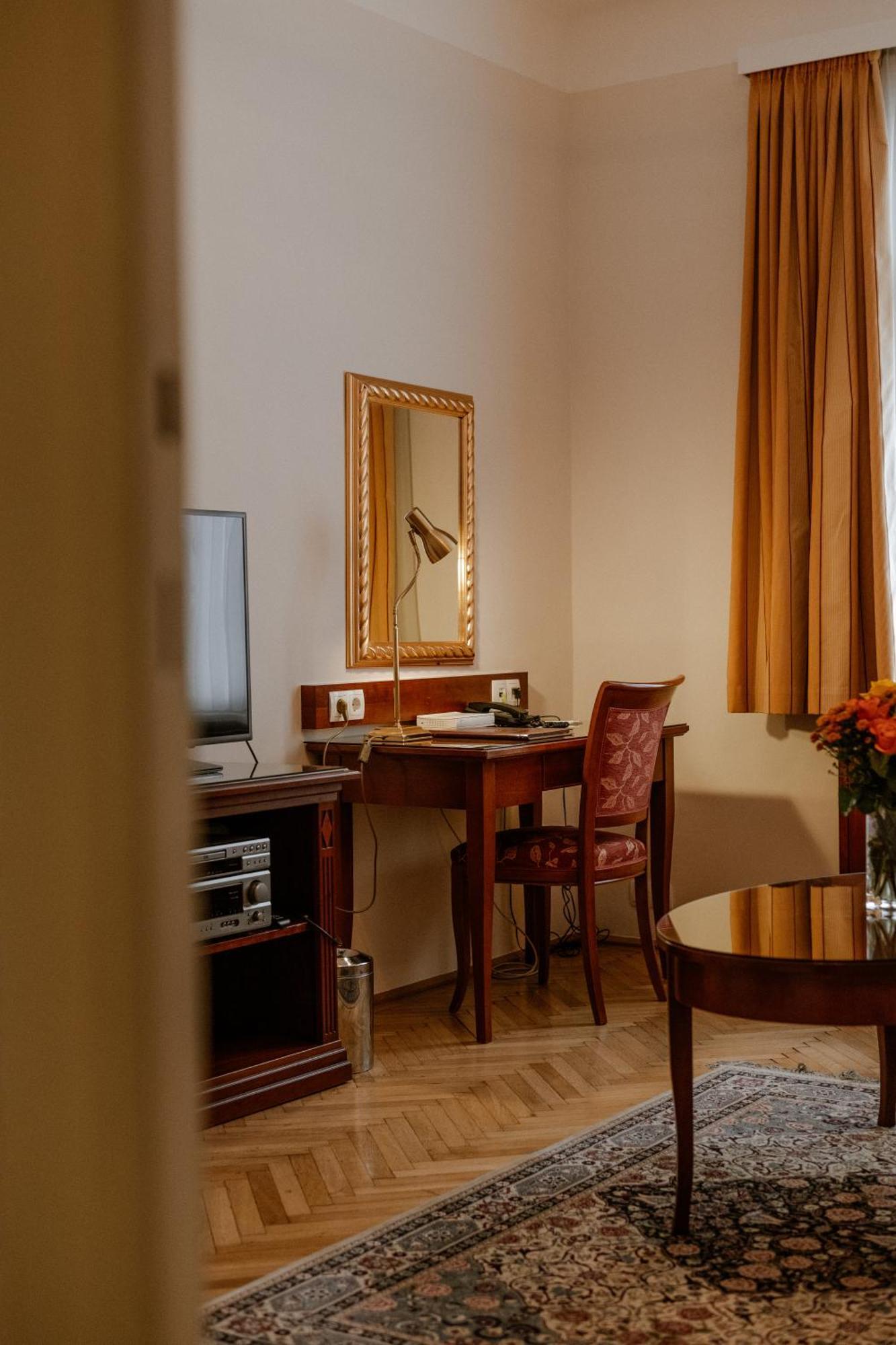 City Apartment
