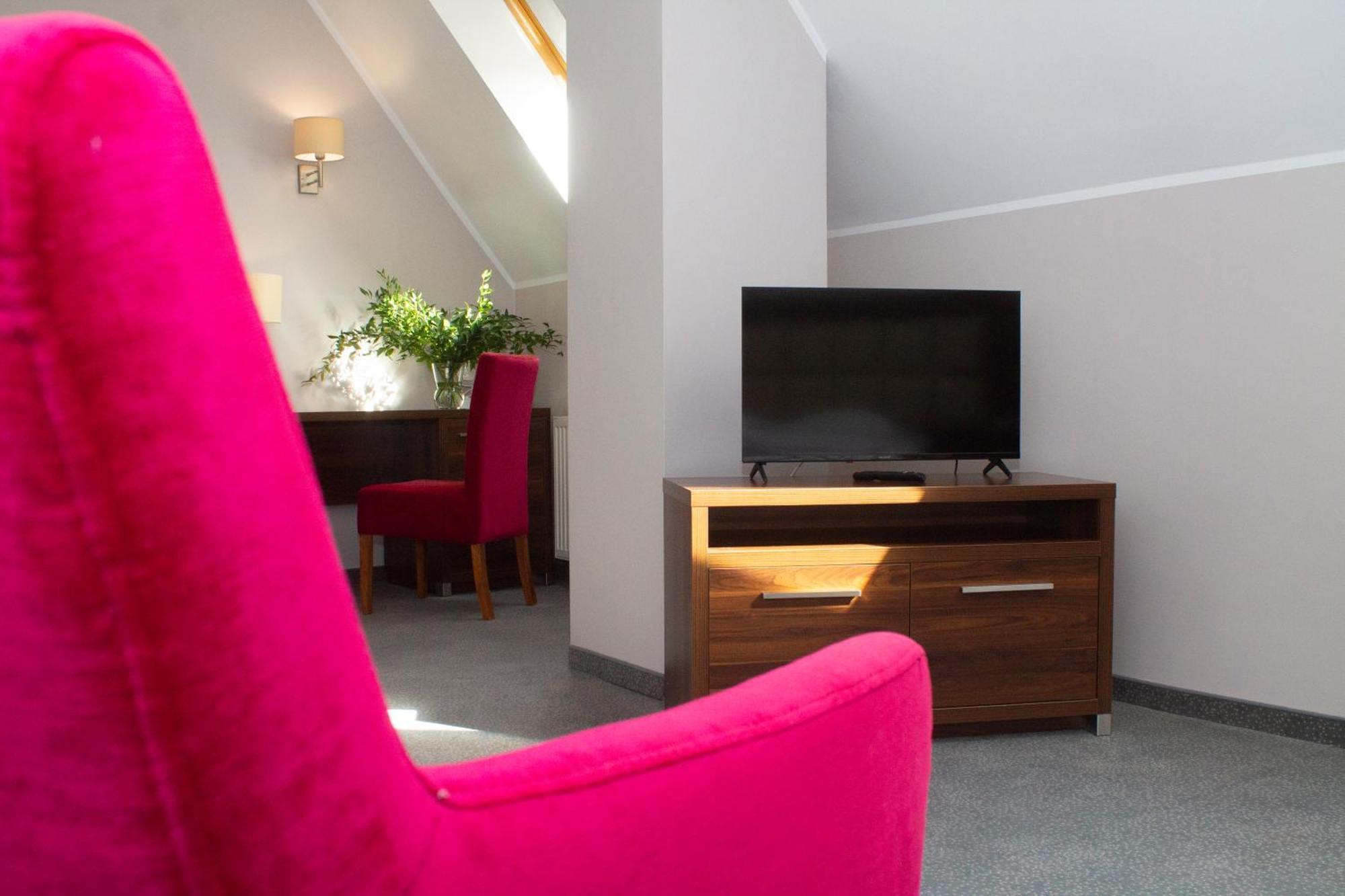 Studio with Balcony,1722968878:JPEG