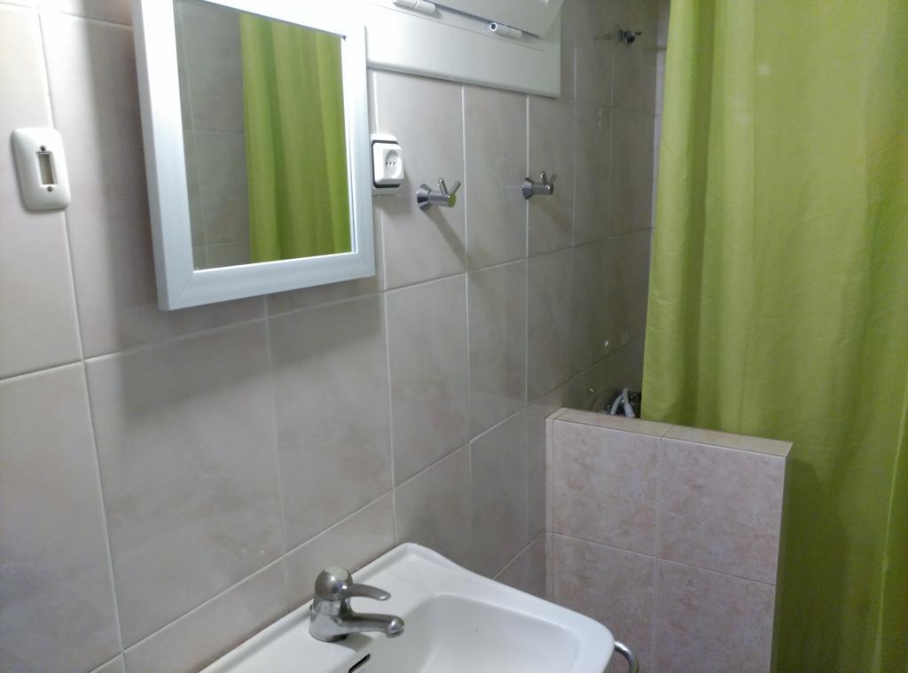 Triple Room with Shared Bathroom,172885257:JPEG